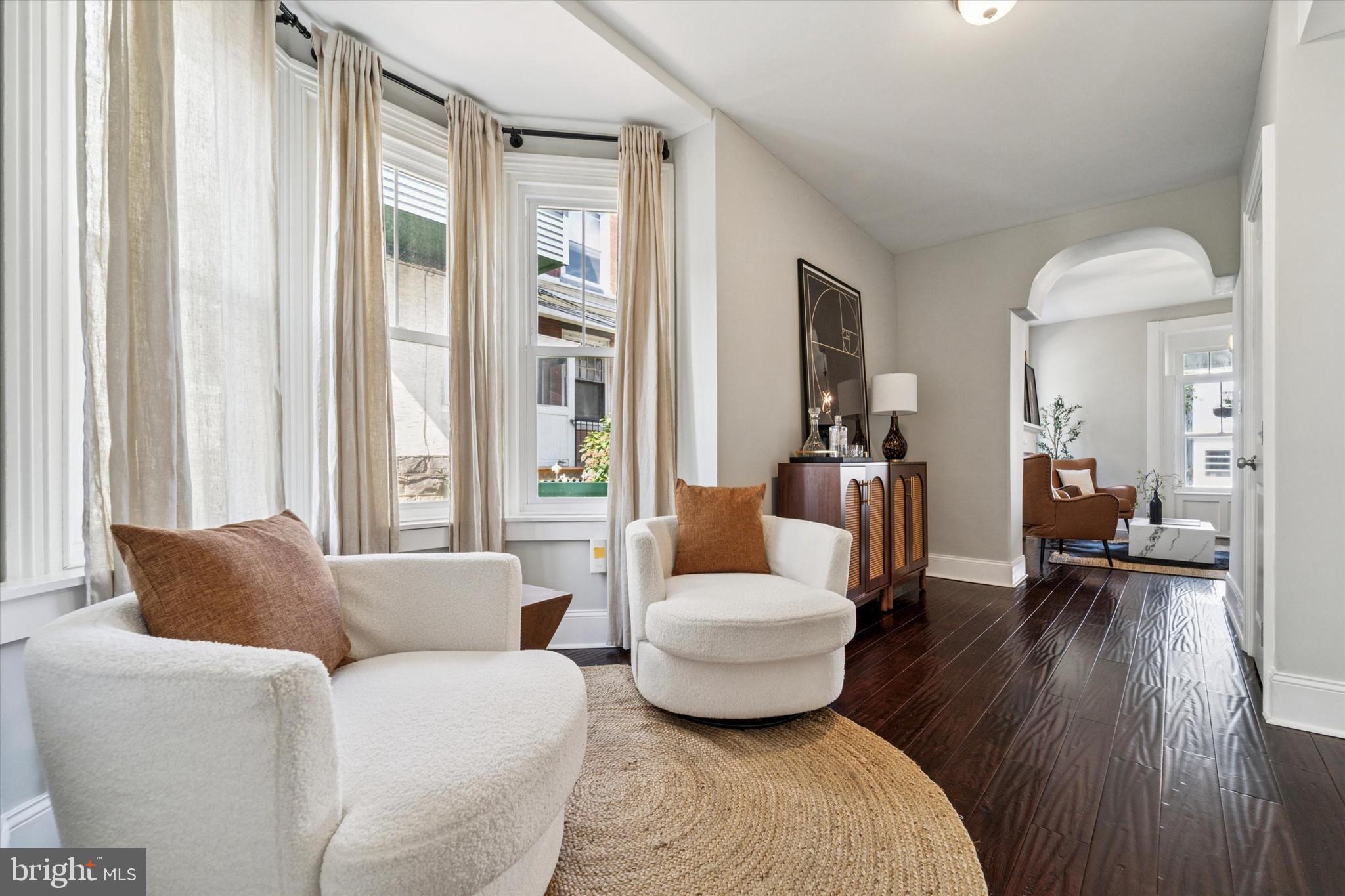 ROXBOROUGH - Residential