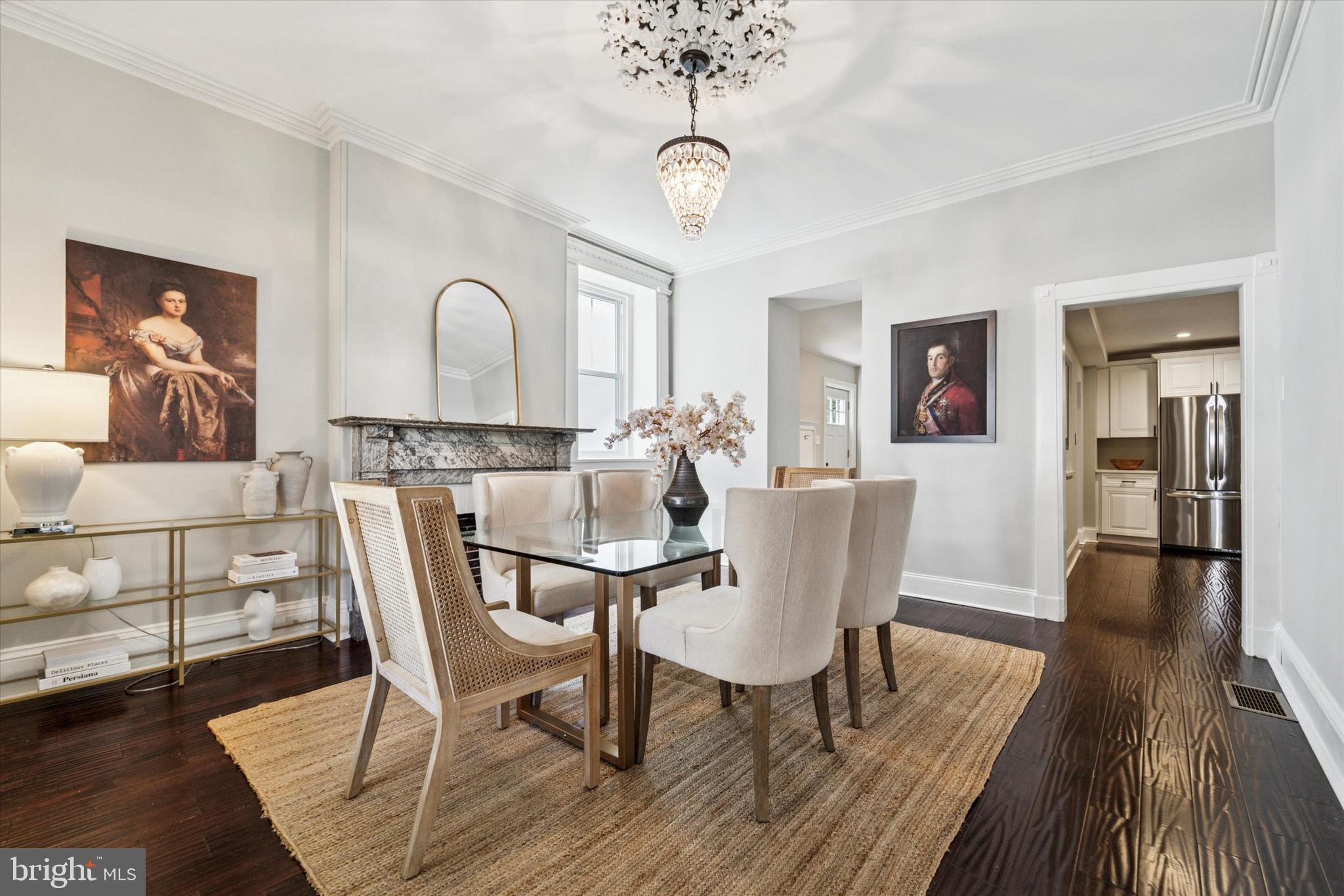 ROXBOROUGH - Residential