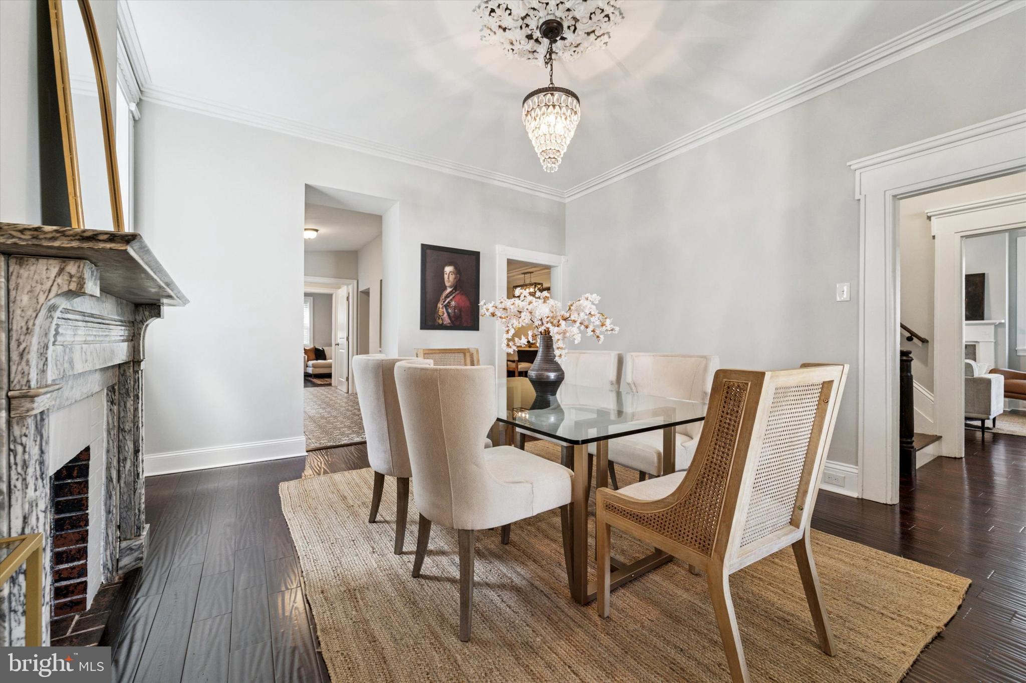 ROXBOROUGH - Residential