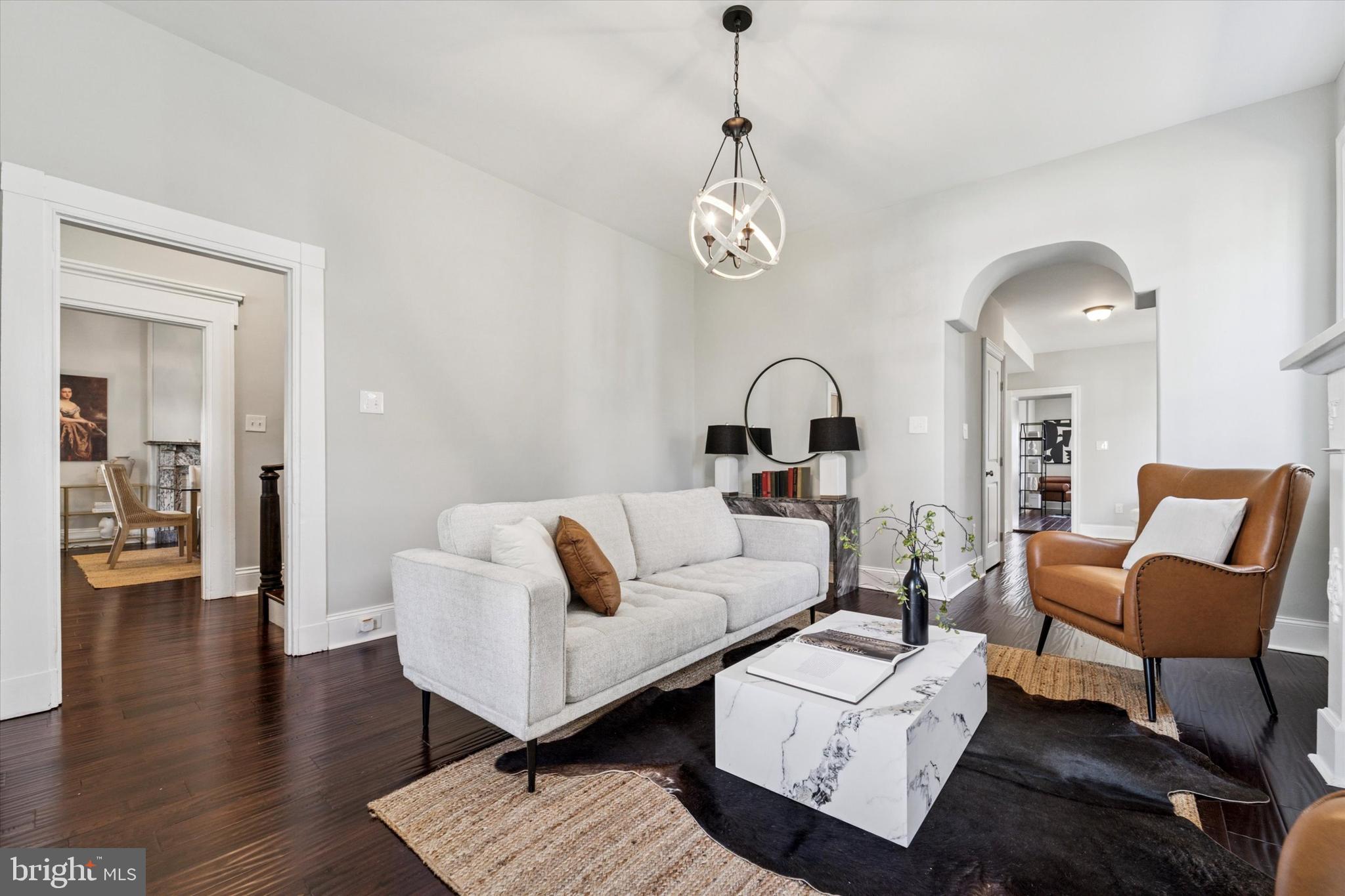 ROXBOROUGH - Residential