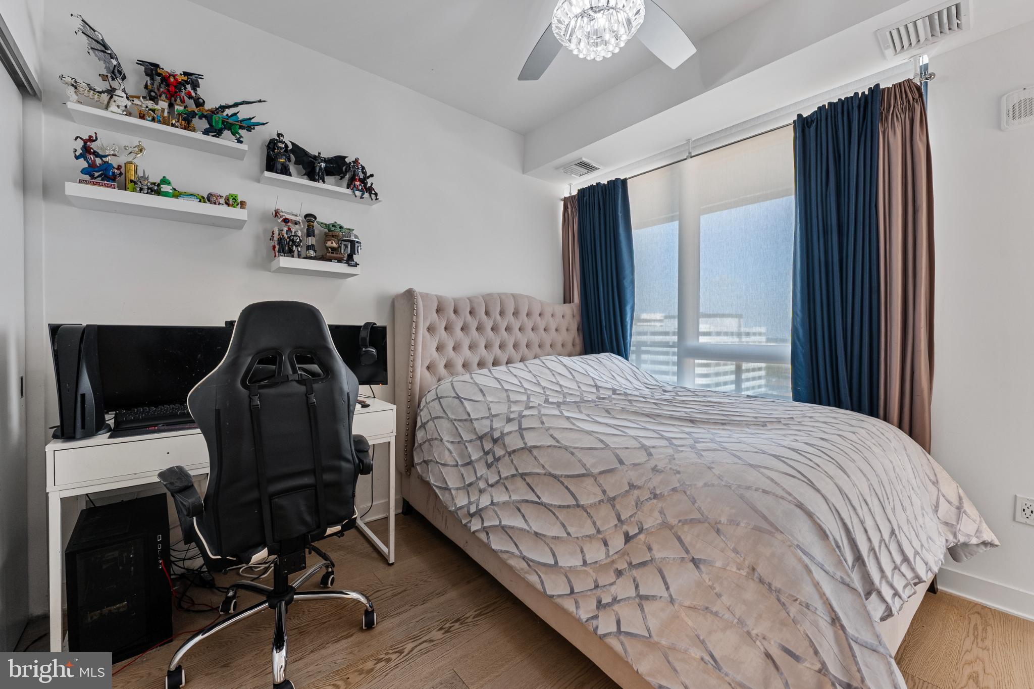 THE VERSE CONDO - Residential