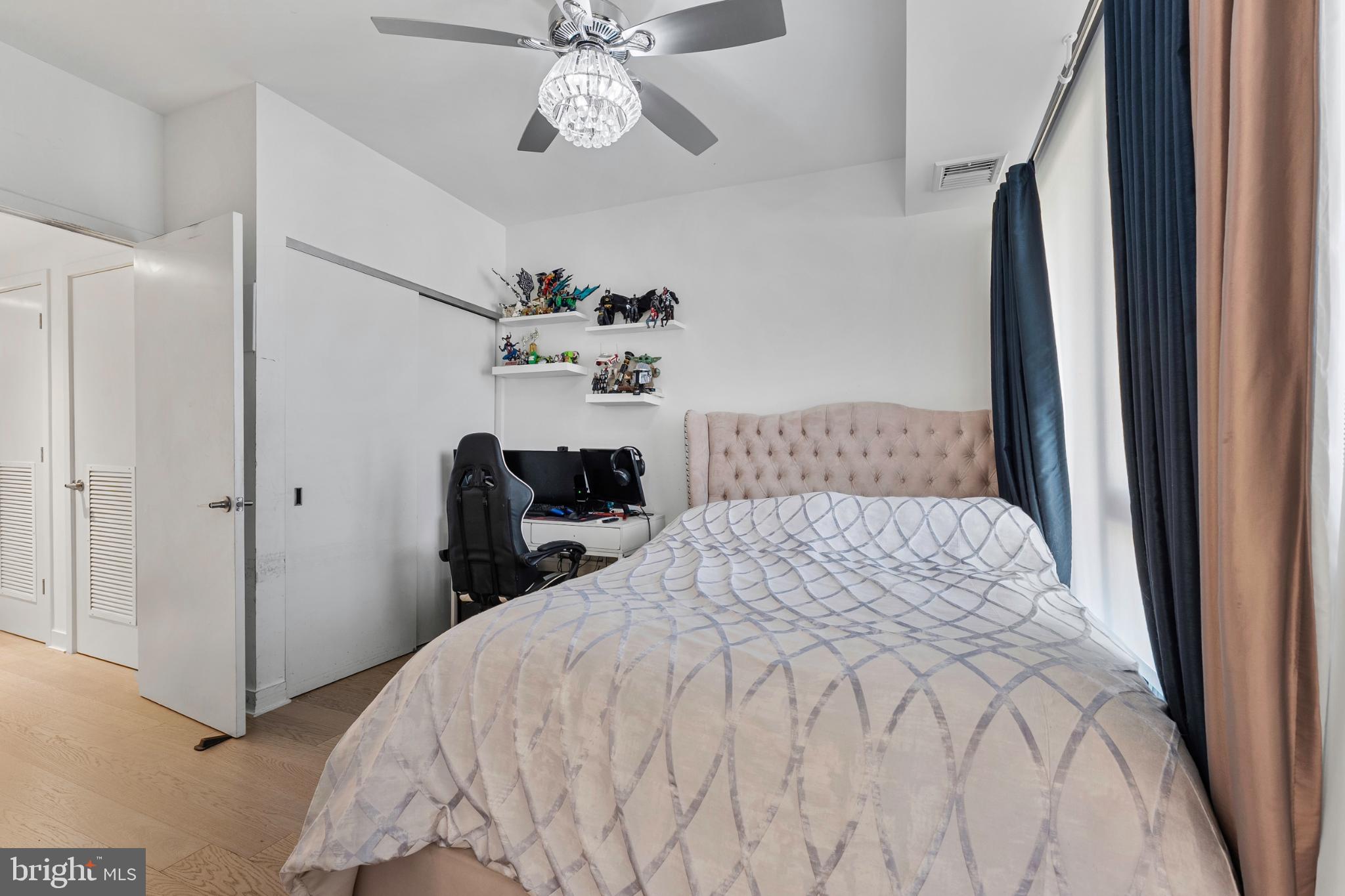 THE VERSE CONDO - Residential