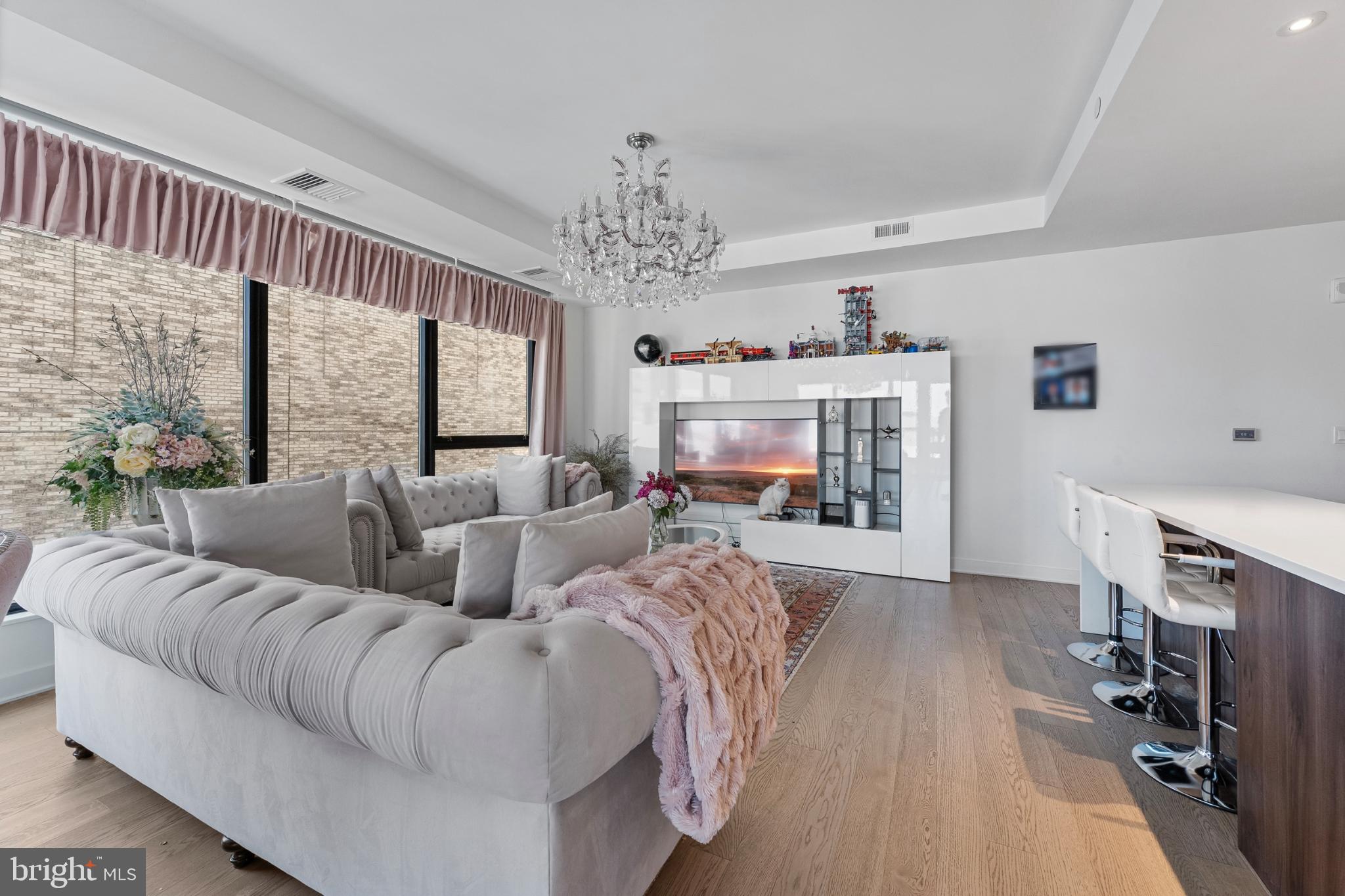 THE VERSE CONDO - Residential