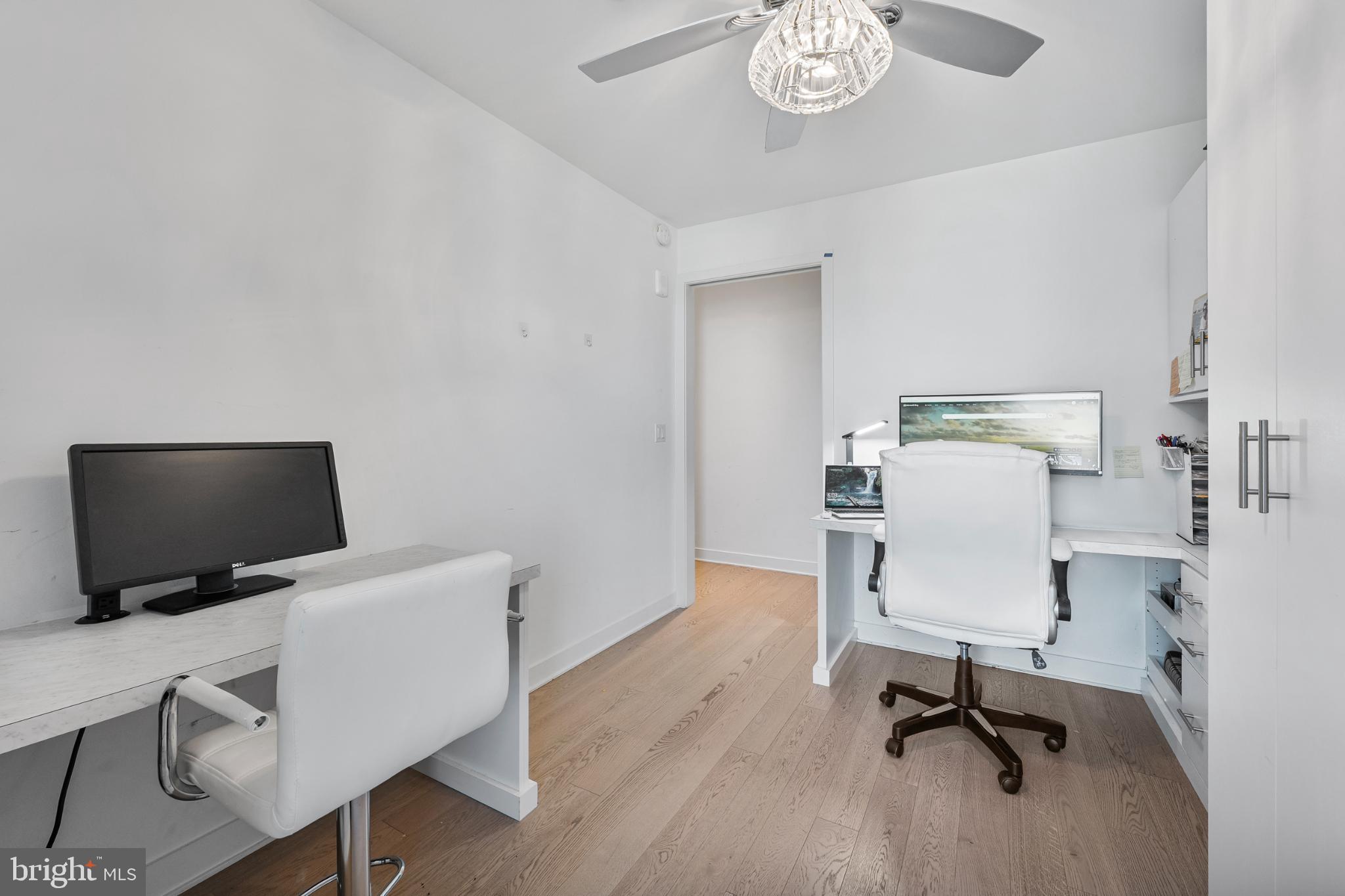 THE VERSE CONDO - Residential