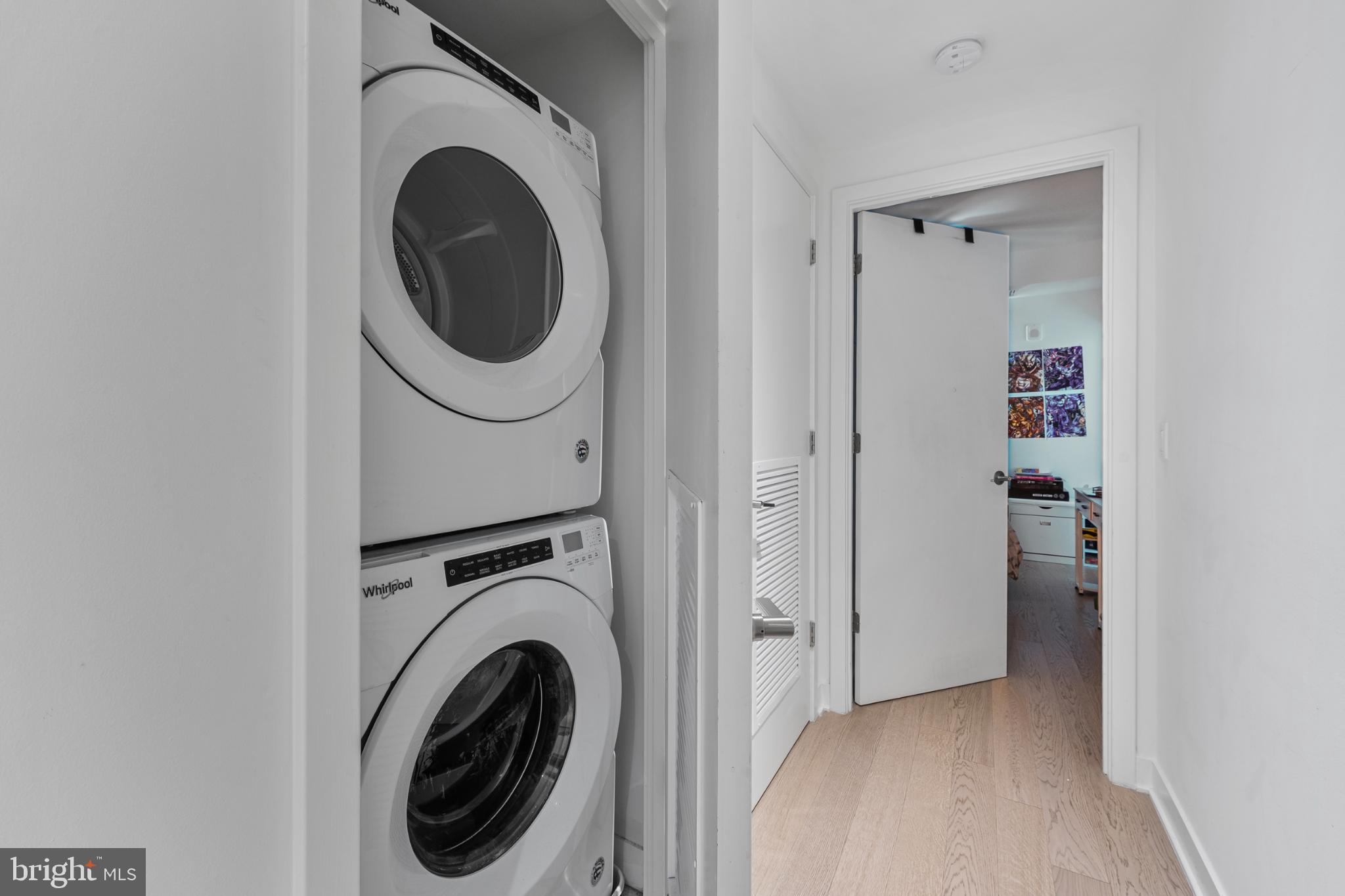 THE VERSE CONDO - Residential