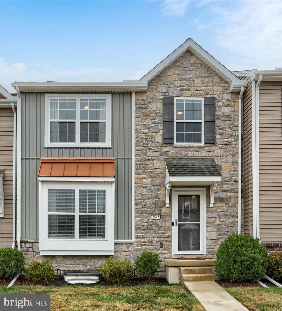 Discover comfort, space, and style in this beautifully maintained townhome offering over 2,100 square feet of finished living space. Nestled in a peaceful setting surrounded by lush greenery, the exterior exudes charm and curb appeal, with a well-manicured landscape that enhances the tranquil atmosphere.
Inside, the open-concept floor plan is bathed in natural light, creating an airy, inviting ambiance throughout. The modern kitchen is a standout feature, complete with high-end appliances, ample granite counter space, and a functional island—perfect for both everyday meals and entertaining guests.
The home features three generously sized bedrooms, including a spacious primary suite enhanced by an elegant tray ceiling, adding architectural interest and a sense of luxury. The ensuite bath includes a double vanity and walk-in shower for a spa-like experience. The additional bedrooms share a thoughtfully designed full bathroom, ideal for family or guests. Neutral tones, ample storage, and high-quality finishes throughout ensure a move-in ready experience.
Enjoy additional living and storage space in the finished basement, along with the convenience of an oversized two-car garage. Step outside to the large private deck that backs onto a wooded area—your own serene outdoor retreat.
Located in a well-kept community featuring sidewalks, streetlamps, and a picnic area, this home offers a friendly, walkable environment perfect for both relaxation and recreation. You'll also enjoy easy access to local shopping, dining, parks, and major highways, making your commute and daily errands effortless.
To provide added peace of mind, a 1-year AHS Home Warranty is included for the new homeowner.
Low HOA fees include lawn care and snow removal, allowing you to enjoy low-maintenance living year-round.