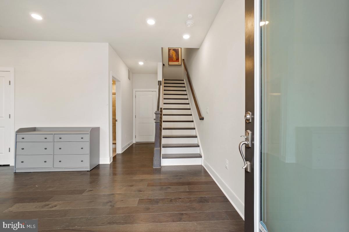 CROWN FARM - Residential Lease