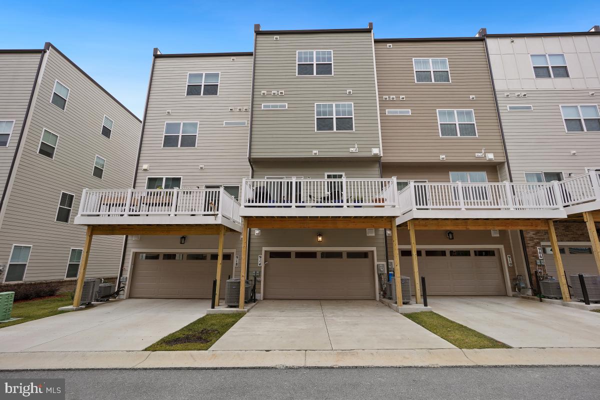 CROWN FARM - Residential Lease