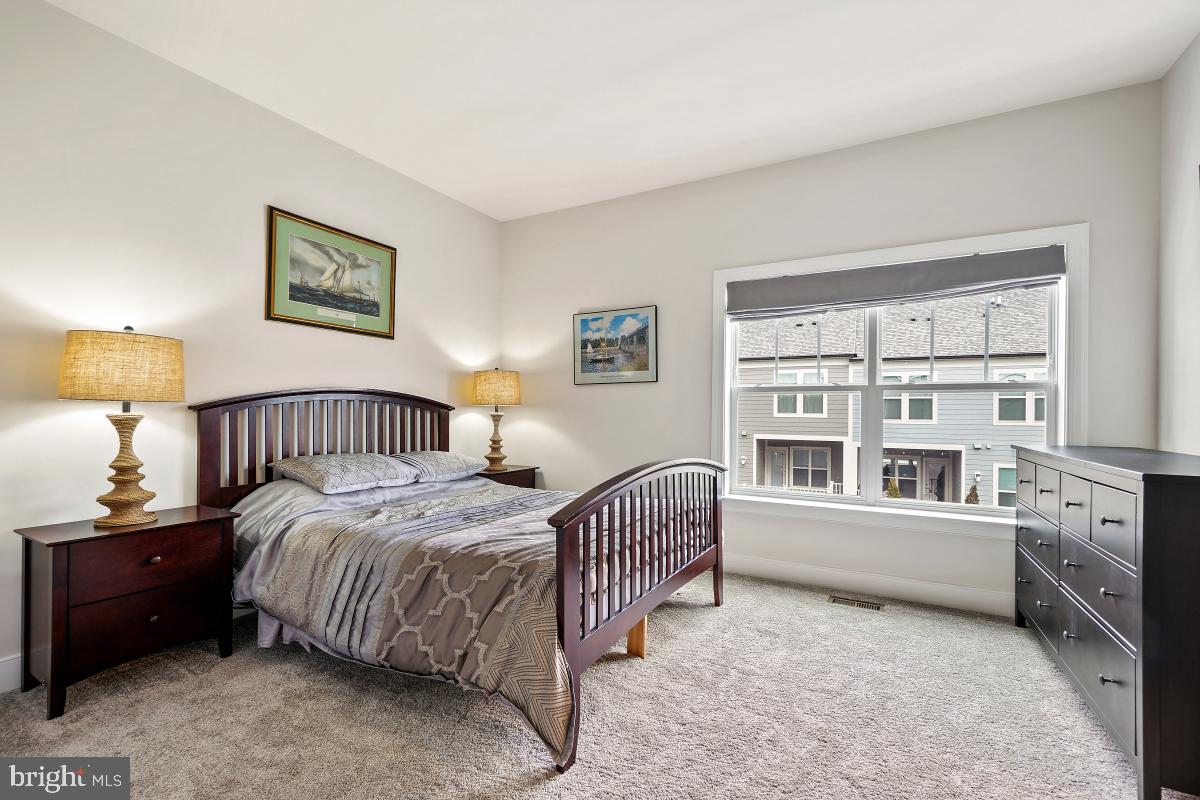 CROWN FARM - Residential Lease