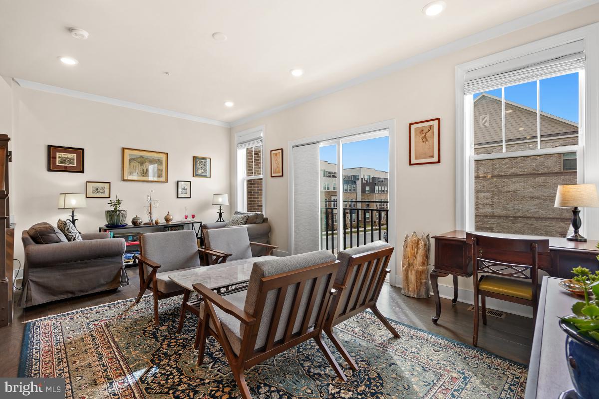 CROWN FARM - Residential Lease