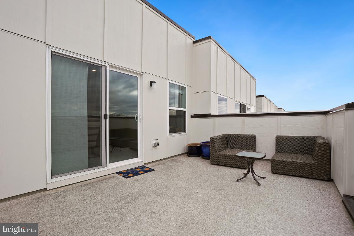 CROWN FARM - Residential Lease