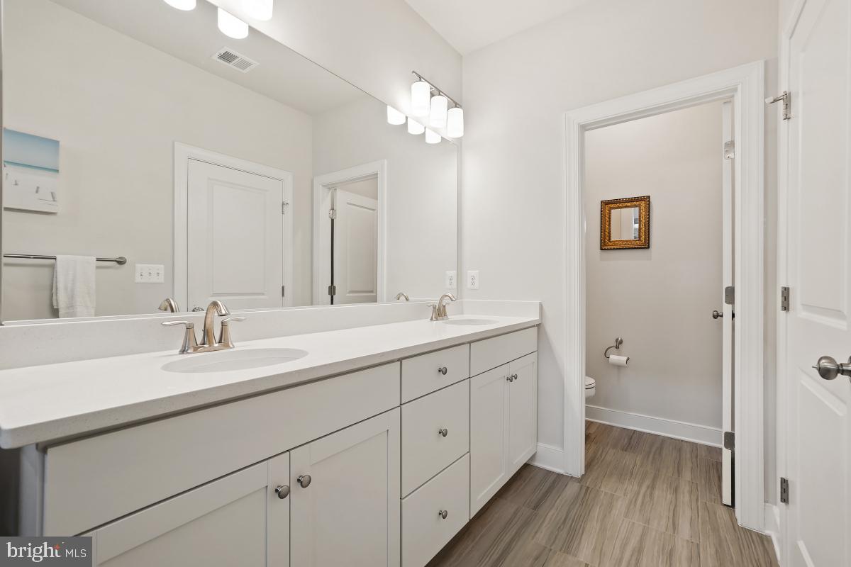 CROWN FARM - Residential Lease