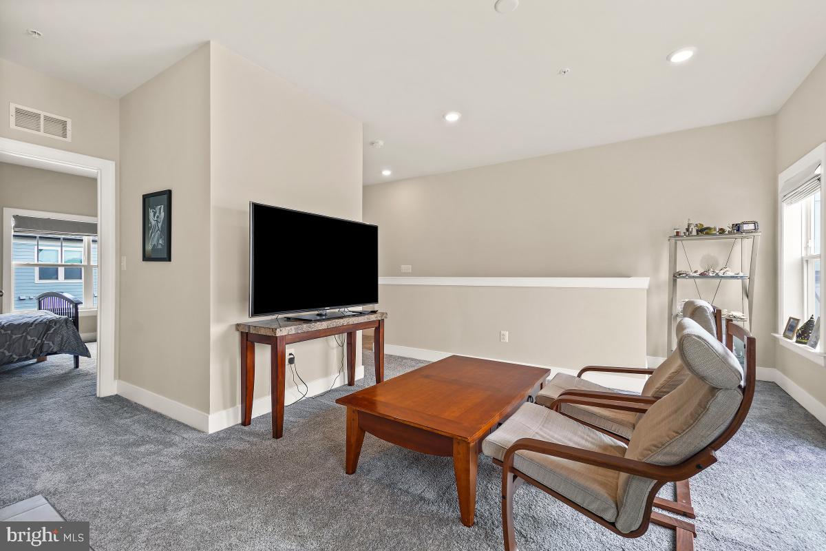 CROWN FARM - Residential Lease