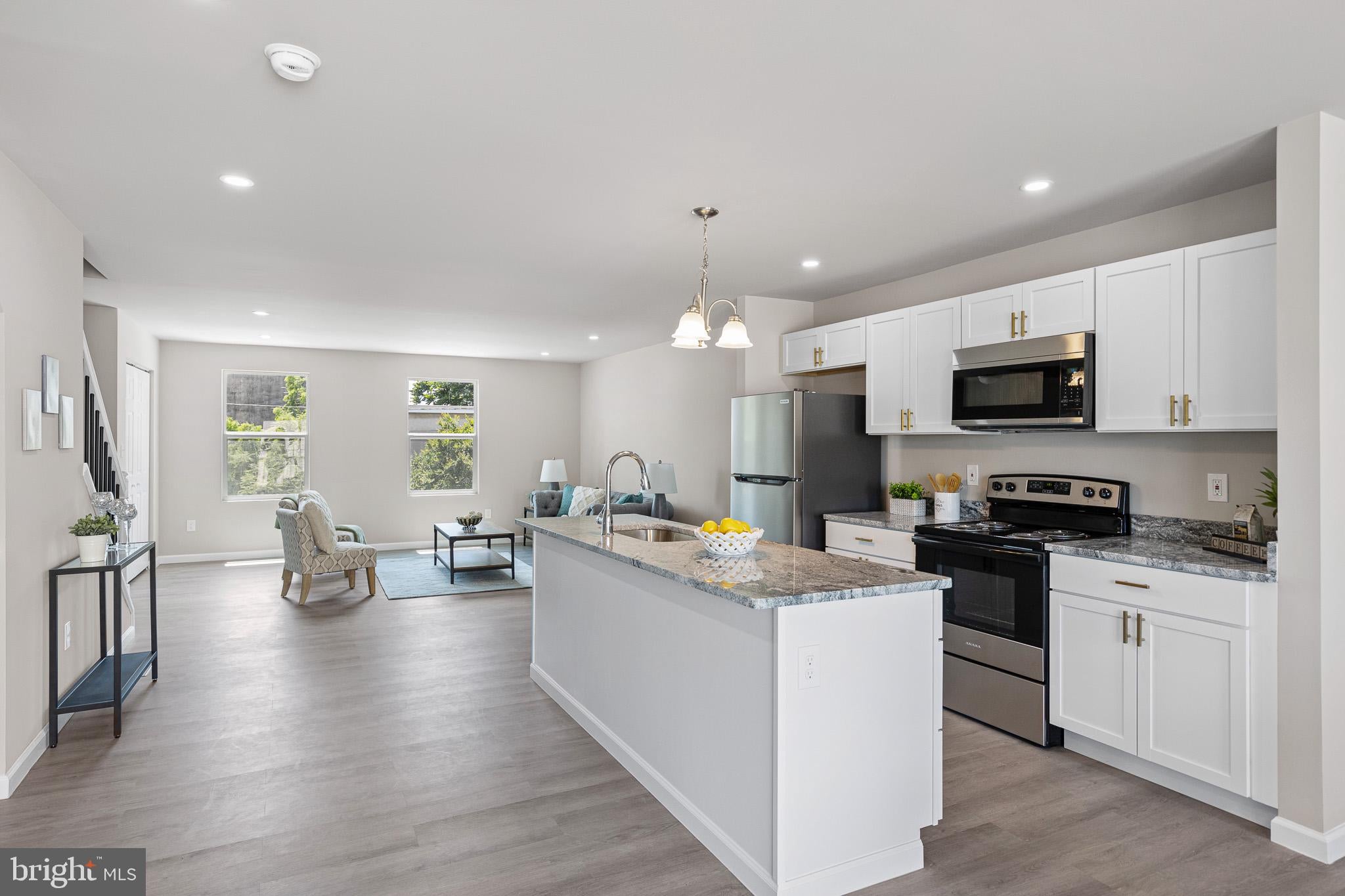 420 W 29TH STREET