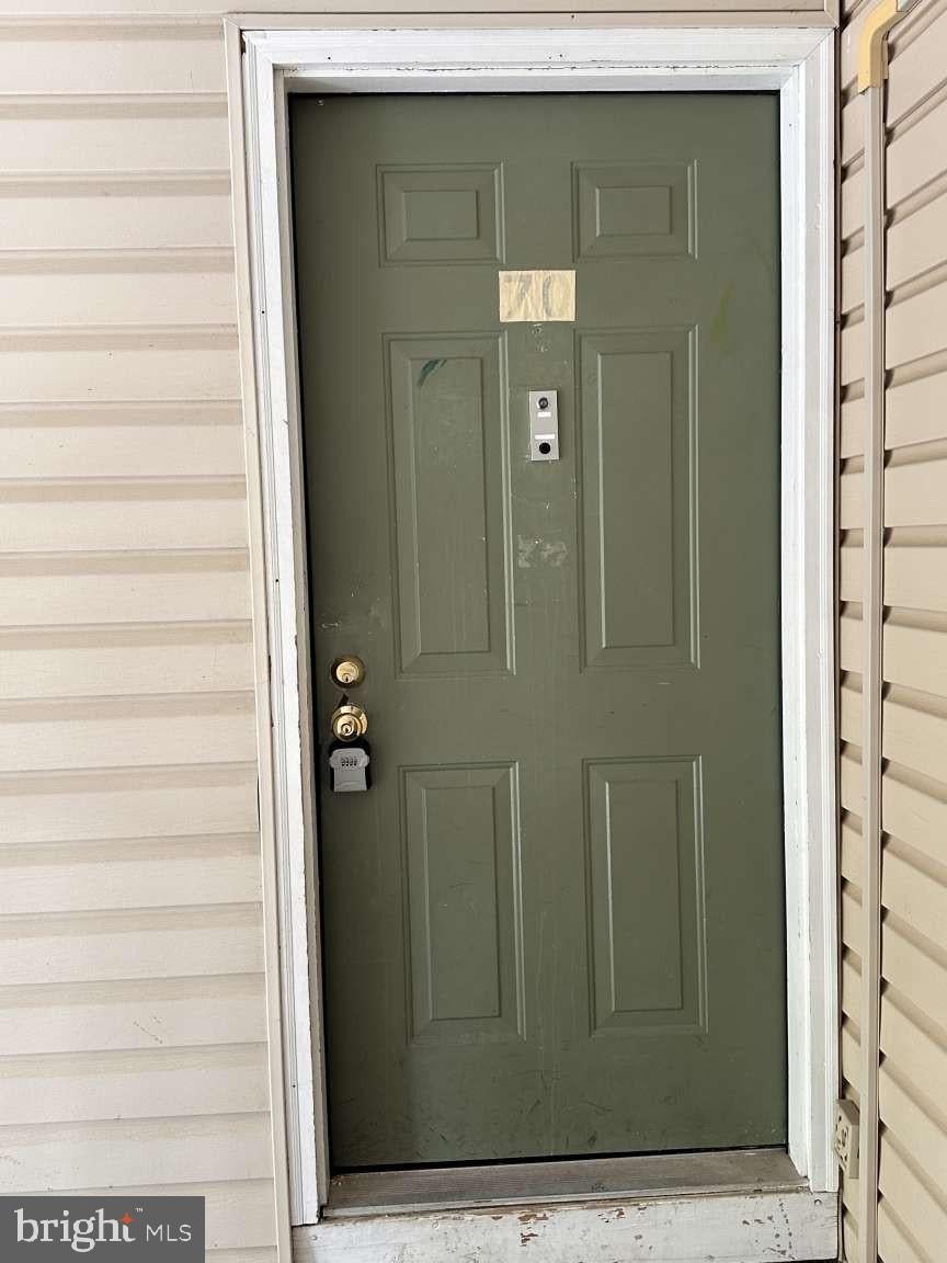70 MULBERRY COURT