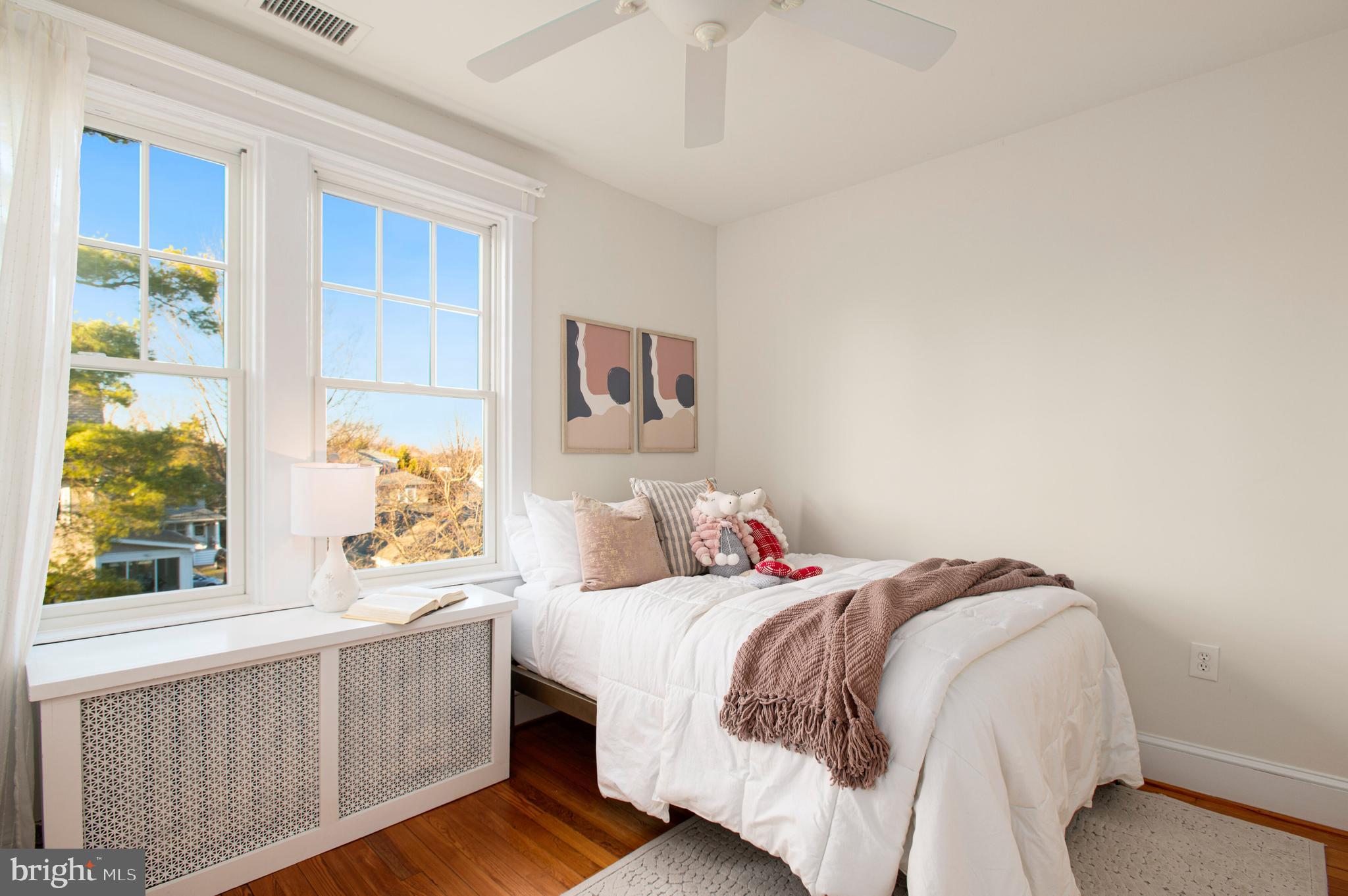 CHEVY CHASE - Residential