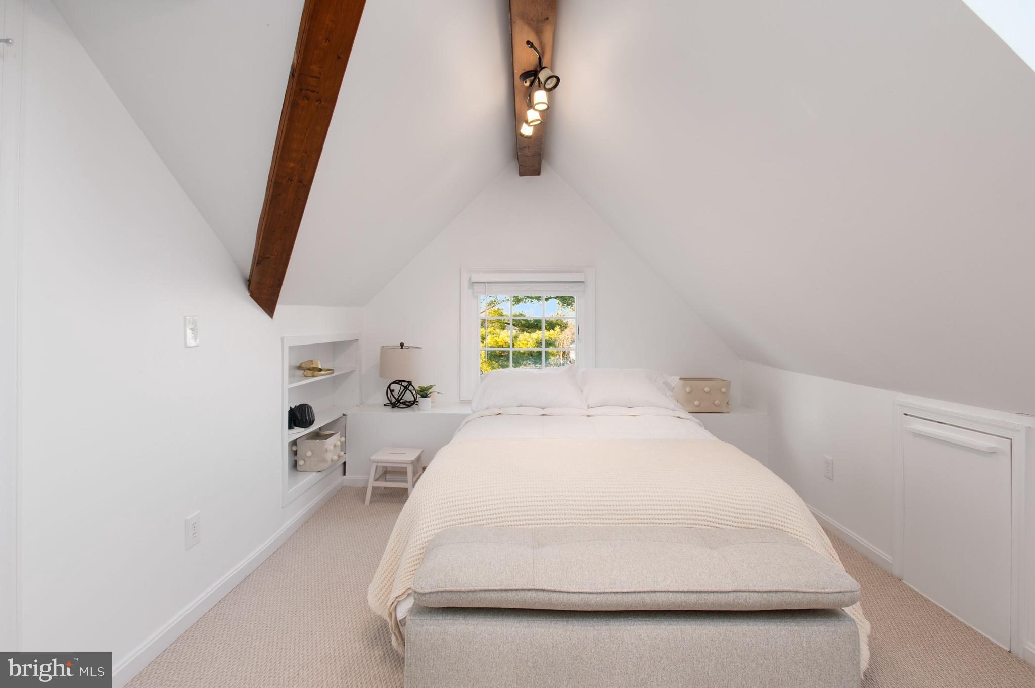 CHEVY CHASE - Residential