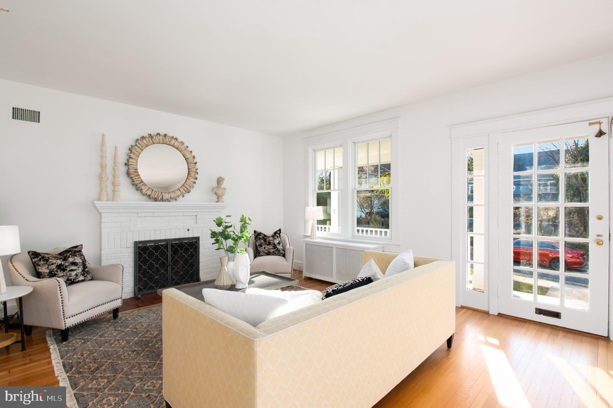 CHEVY CHASE - Residential