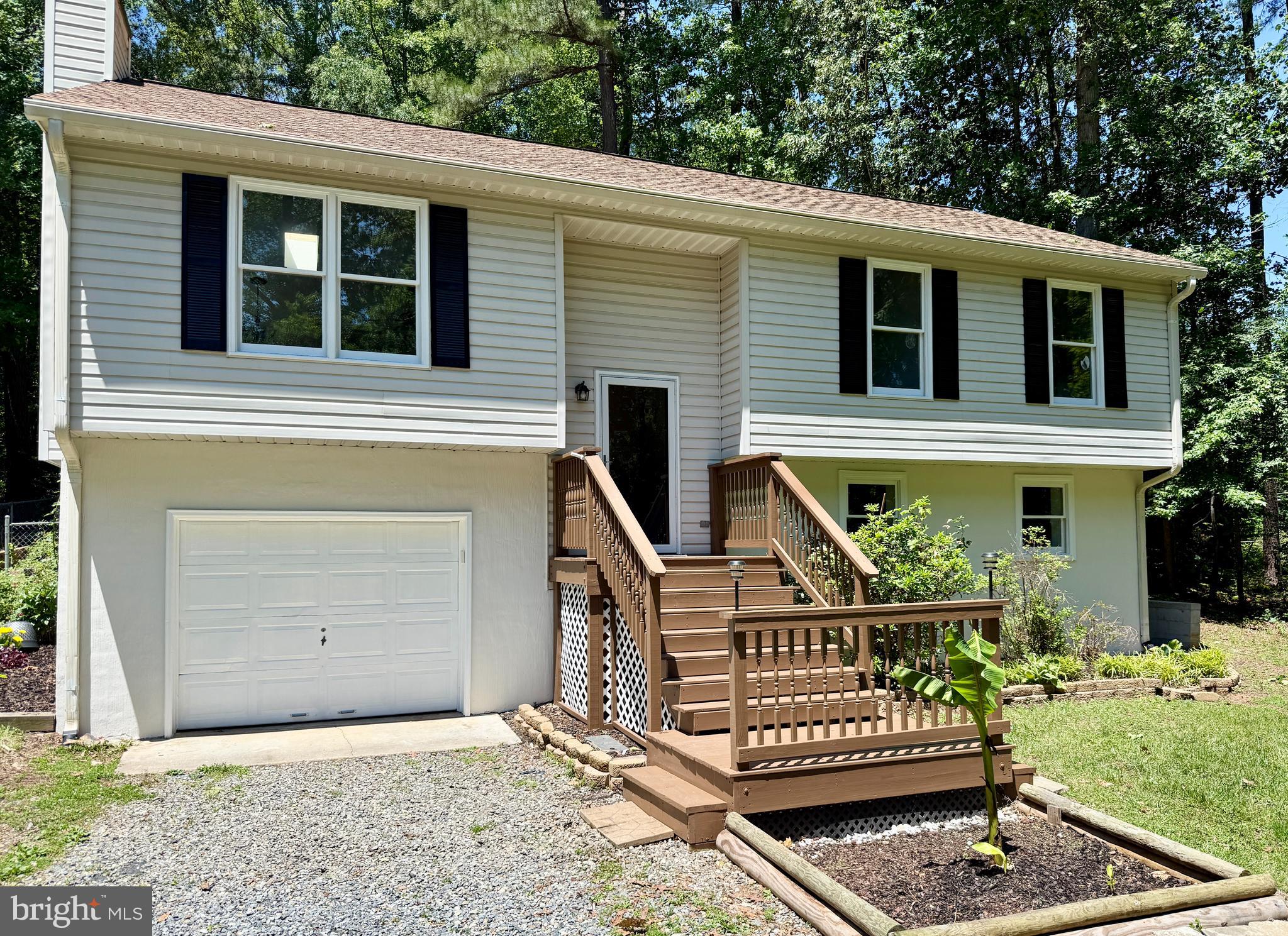 LAKE CAROLINE - Residential