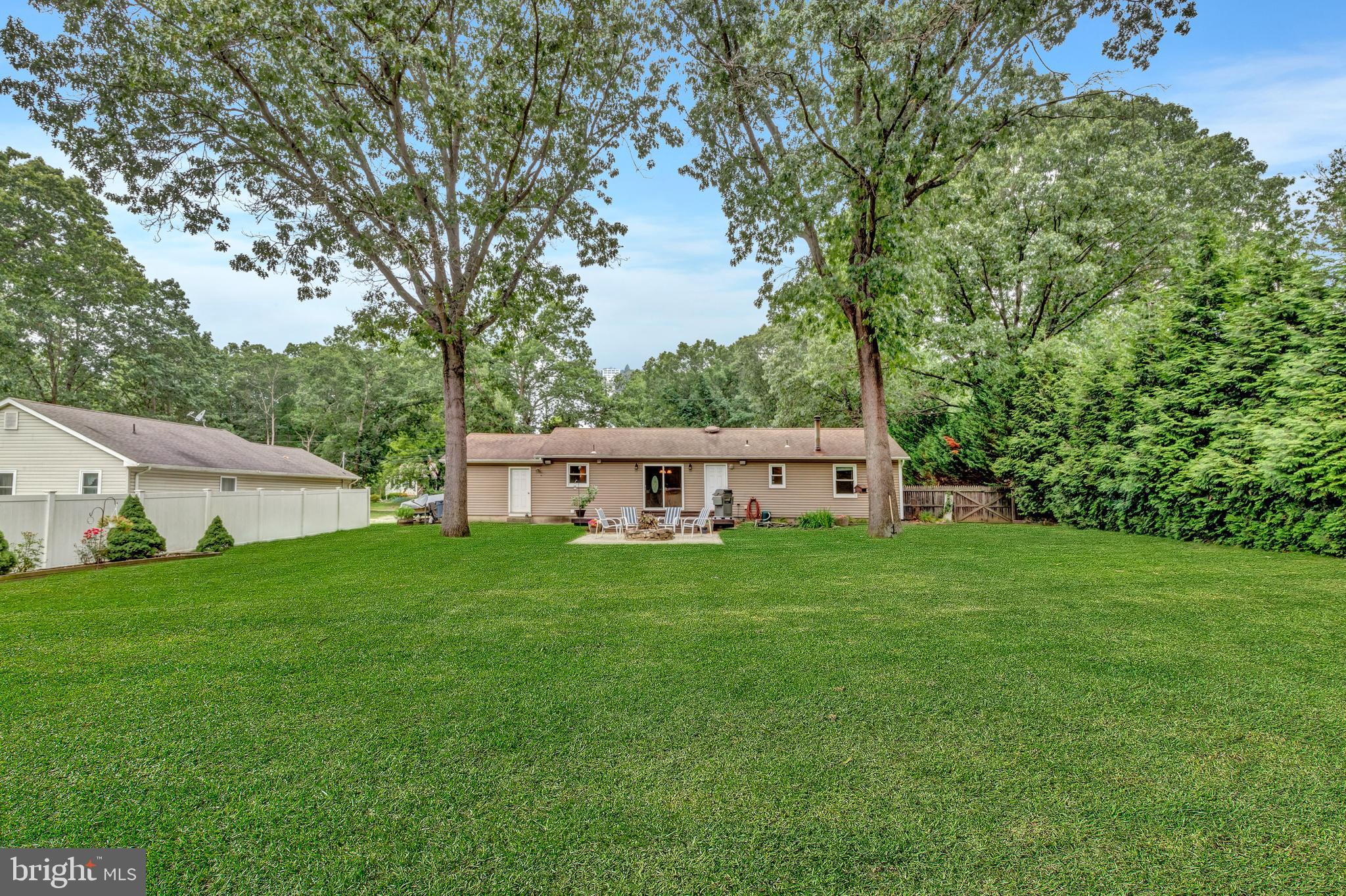 869 WRIGHT-DEBOW ROAD