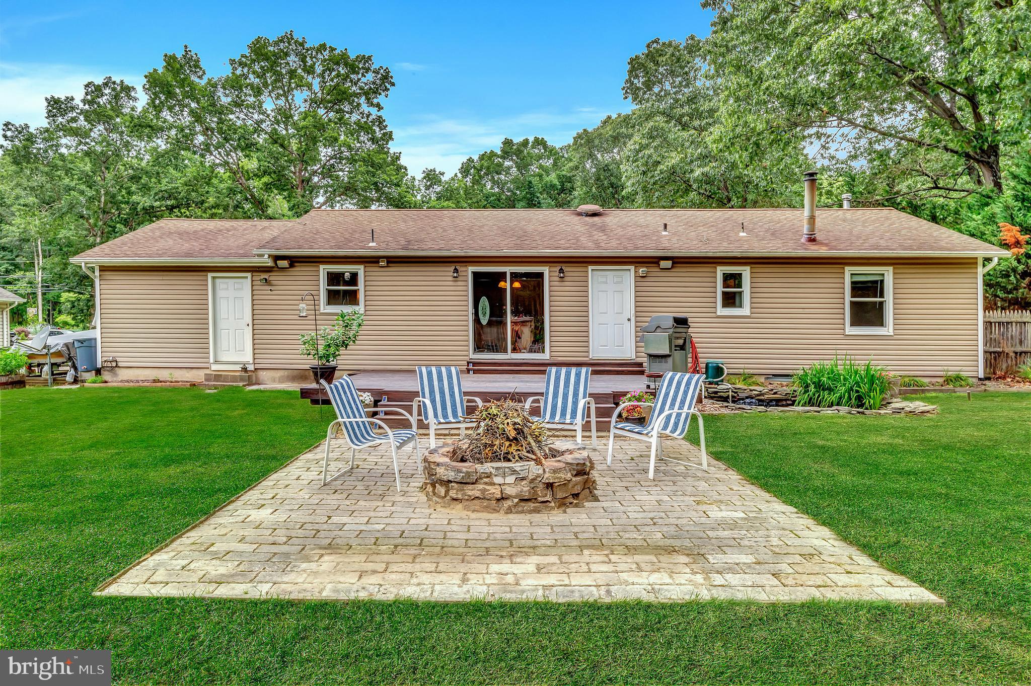 869 WRIGHT-DEBOW ROAD