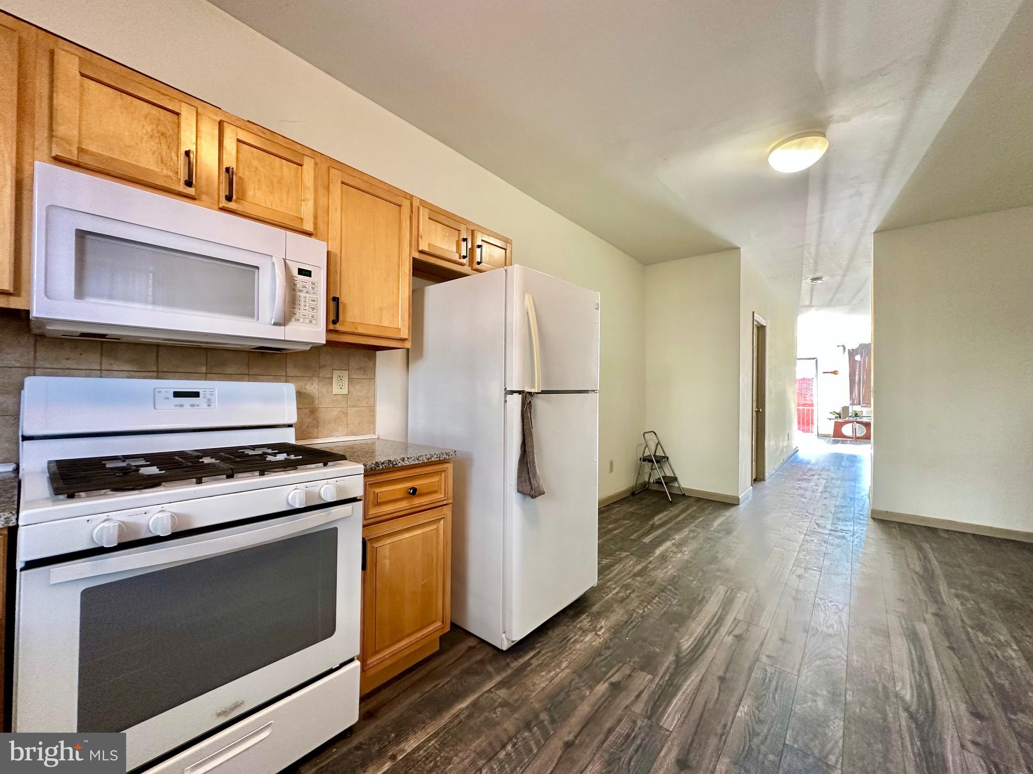 TEMPLE UNIVERSITY - Residential Lease