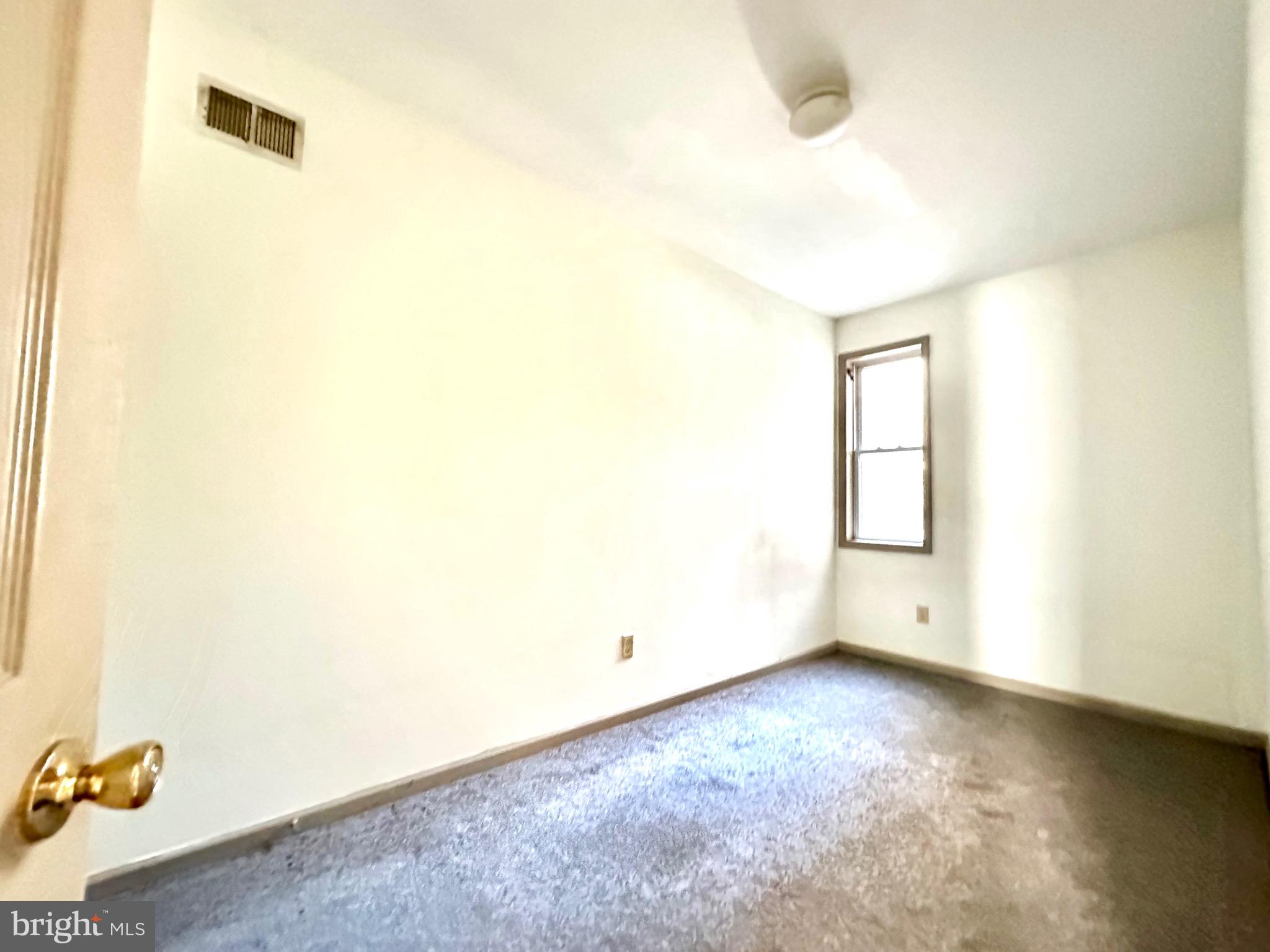 TEMPLE UNIVERSITY - Residential Lease