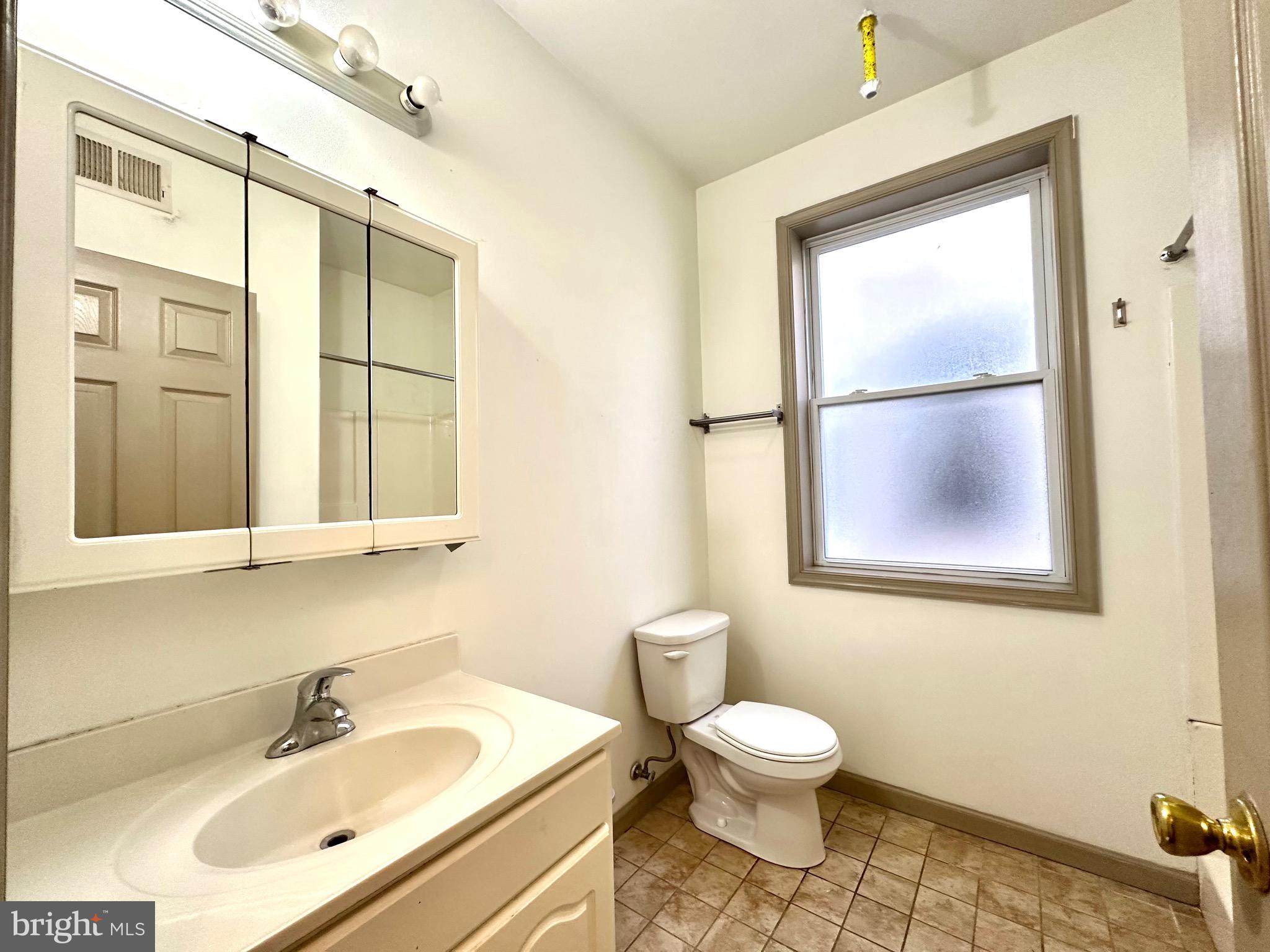 TEMPLE UNIVERSITY - Residential Lease