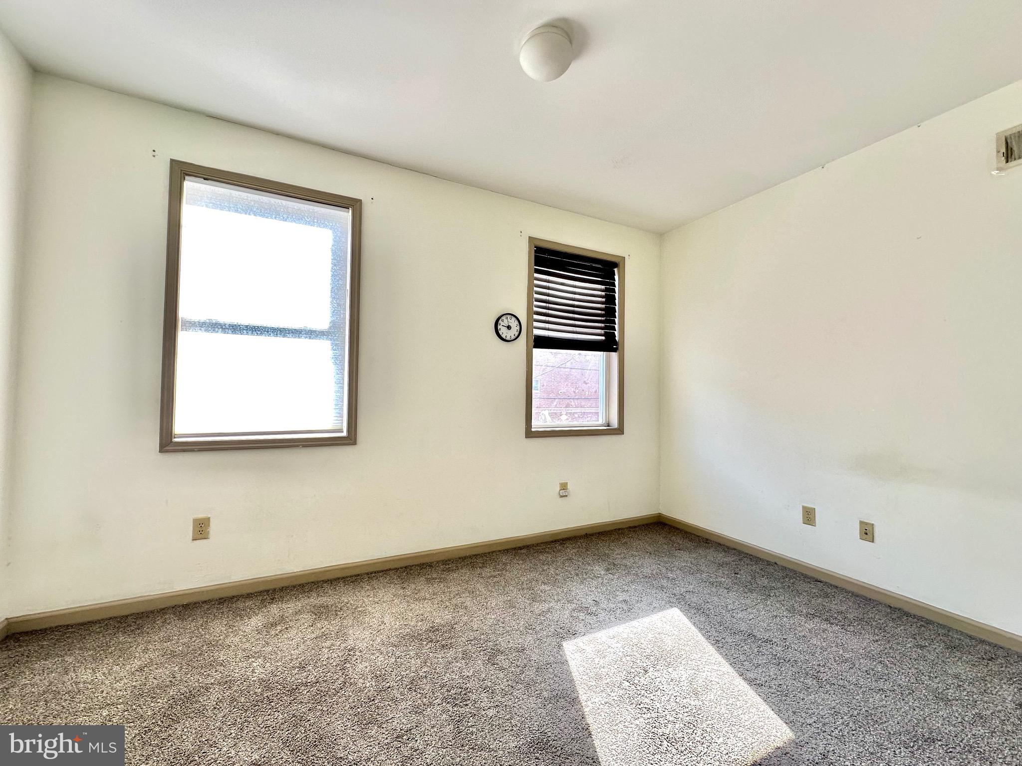 TEMPLE UNIVERSITY - Residential Lease