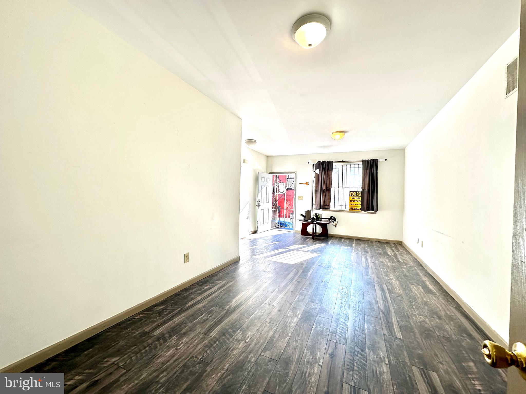 TEMPLE UNIVERSITY - Residential Lease