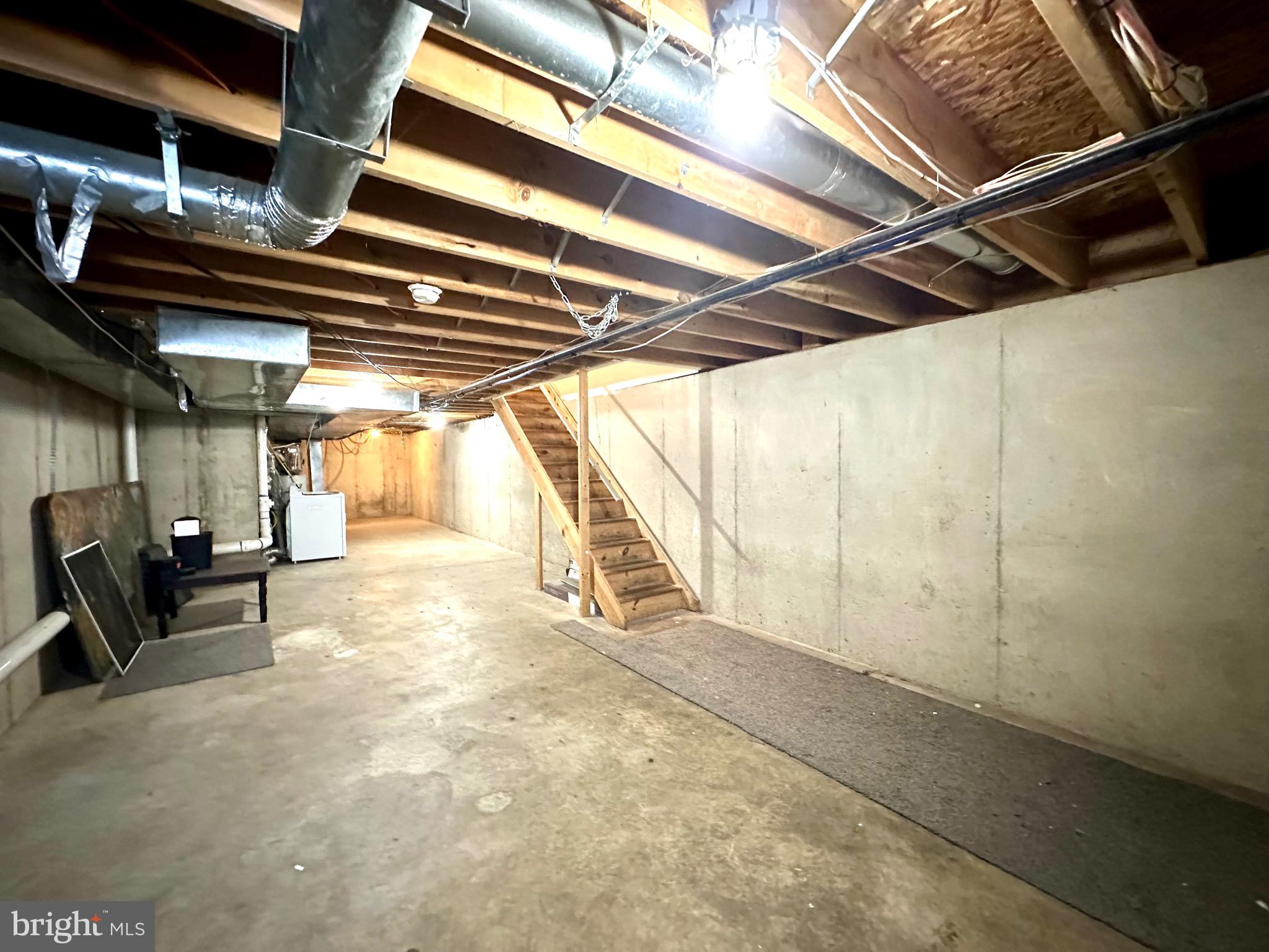 TEMPLE UNIVERSITY - Residential Lease