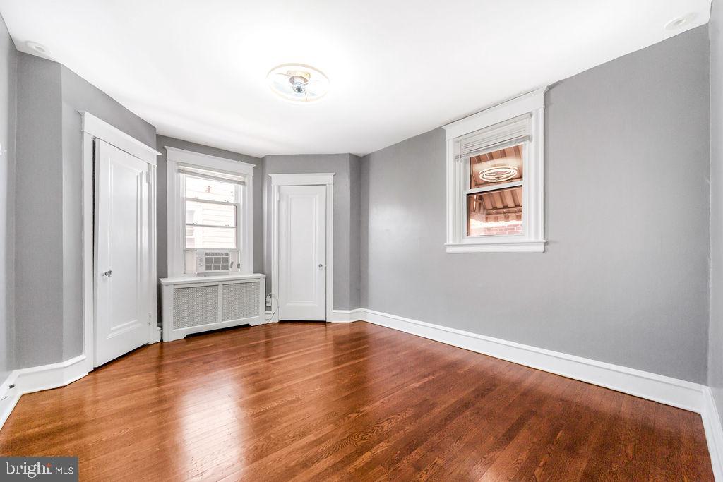 BEVERLY HILLS - Residential