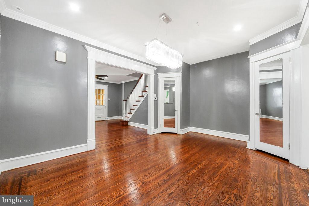 BEVERLY HILLS - Residential