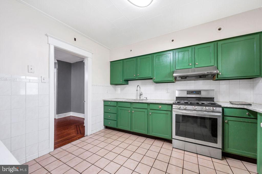 BEVERLY HILLS - Residential