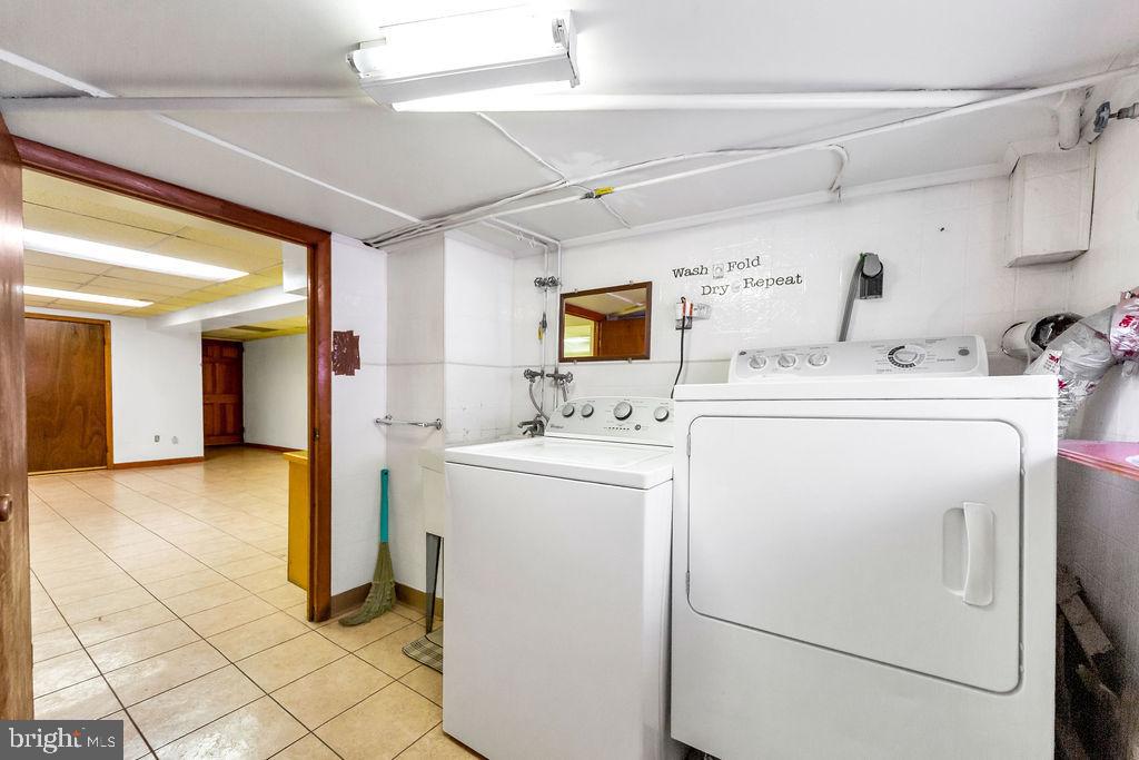 BEVERLY HILLS - Residential