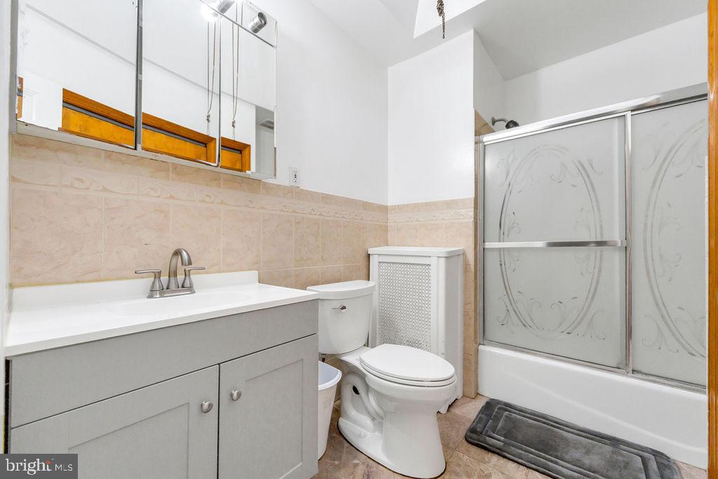 BEVERLY HILLS - Residential