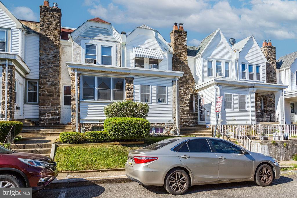 BEVERLY HILLS - Residential