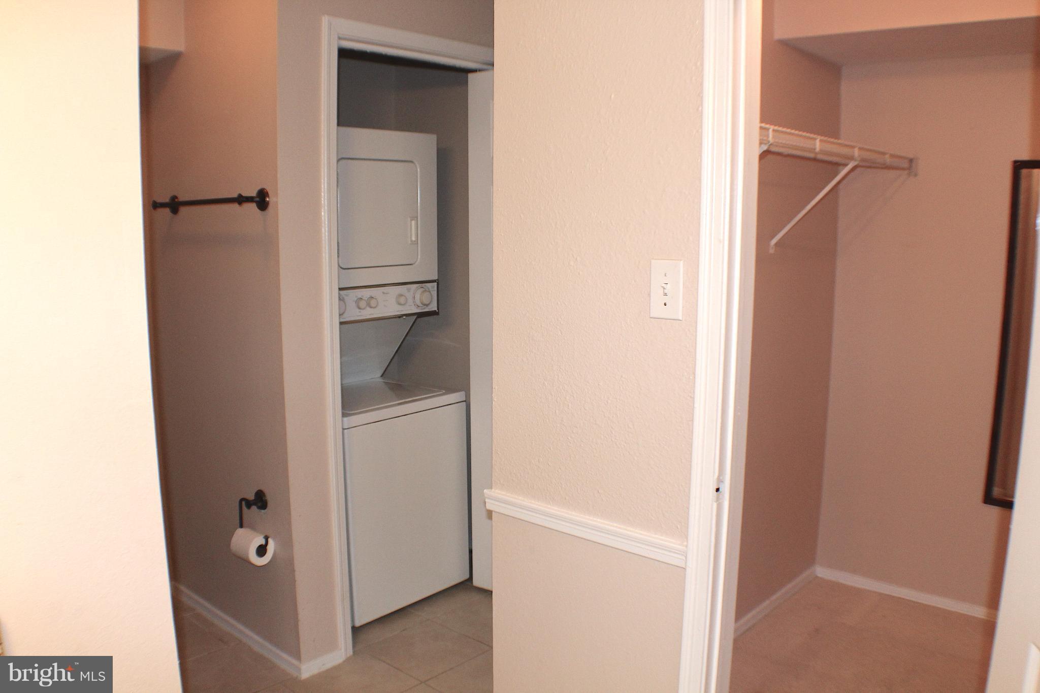 POINTE AT PARK CENTER - Residential Lease