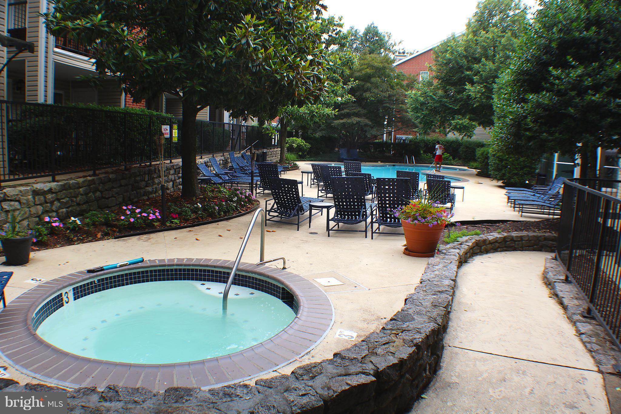 POINTE AT PARK CENTER - Residential Lease