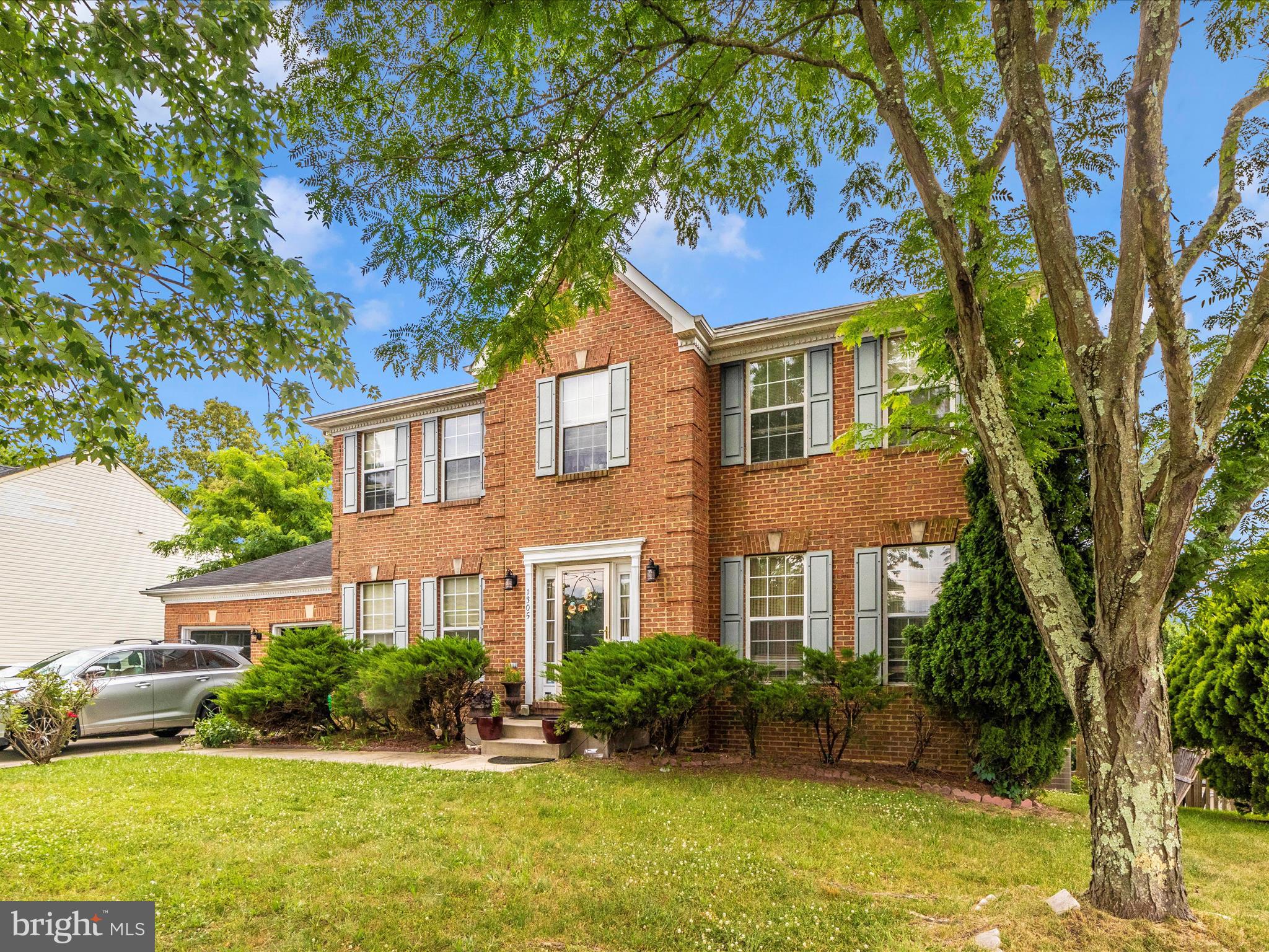 ARAGONA VILLAGE - Residential