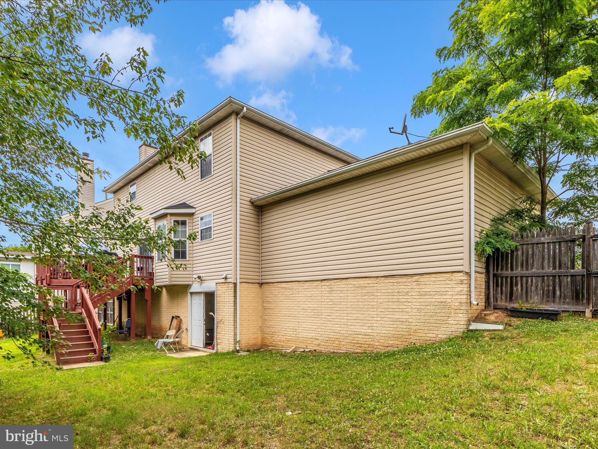 ARAGONA VILLAGE - Residential