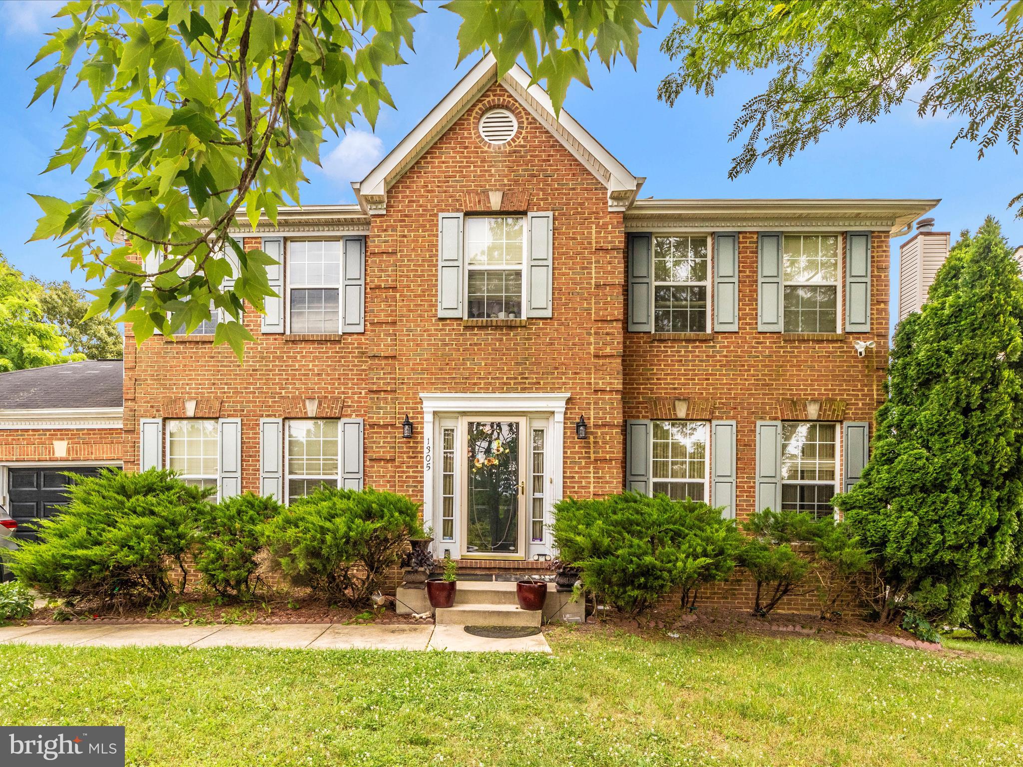 ARAGONA VILLAGE - Residential