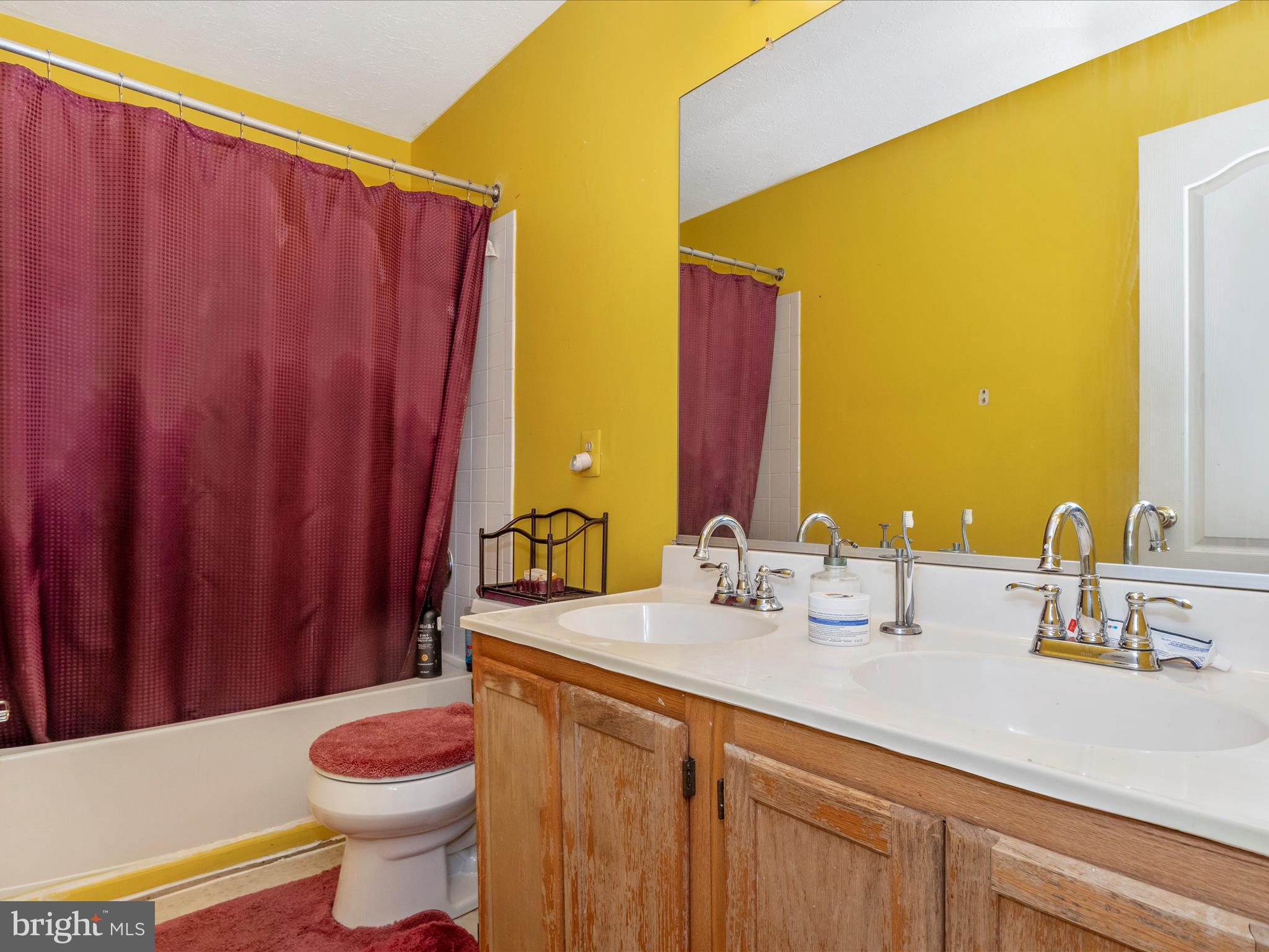 ARAGONA VILLAGE - Residential