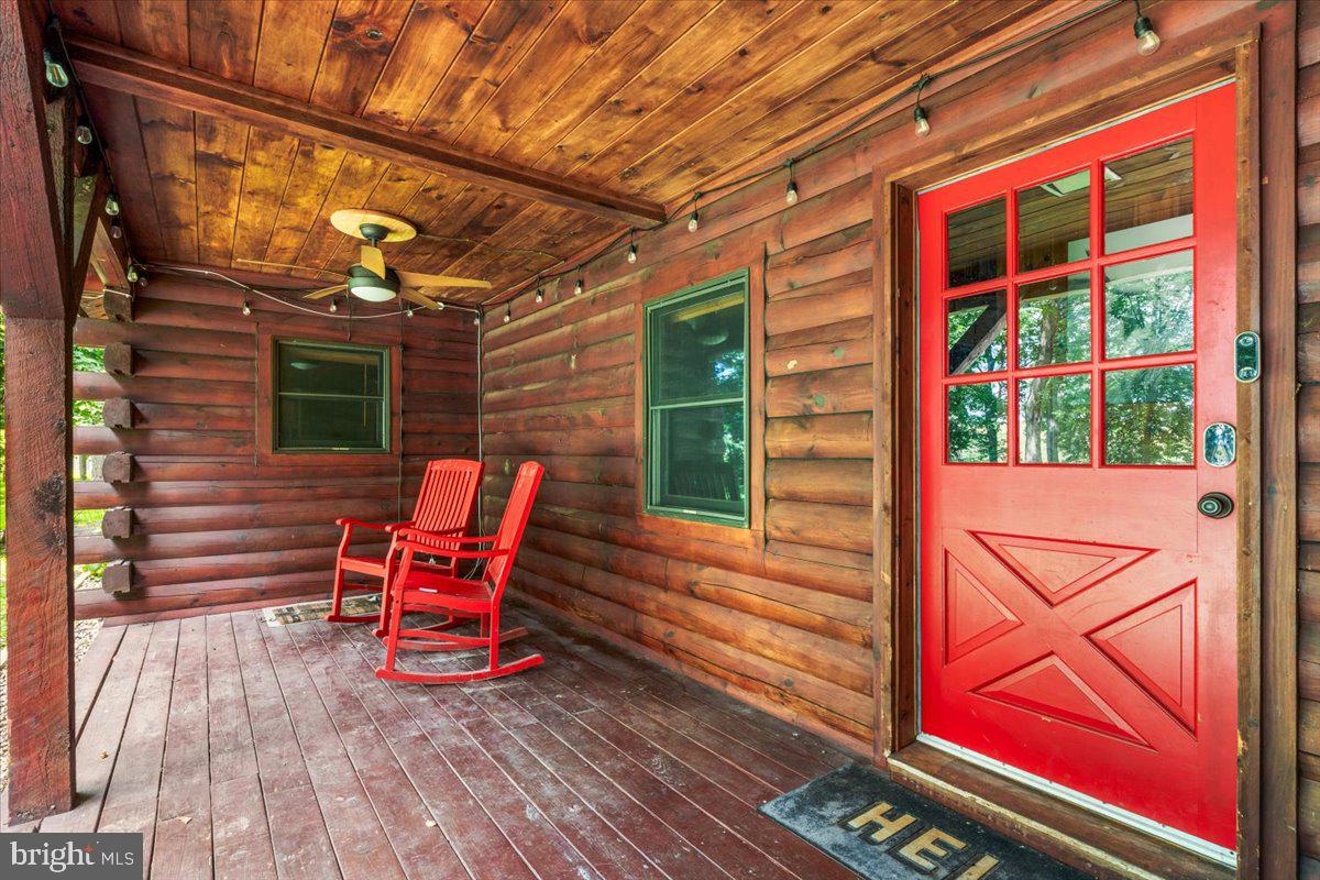 118 SHADE TREE LANE