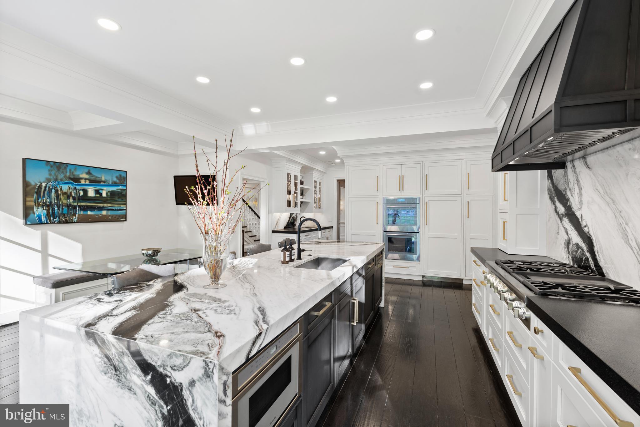 RIVE GAUCHE ESTATES - Residential