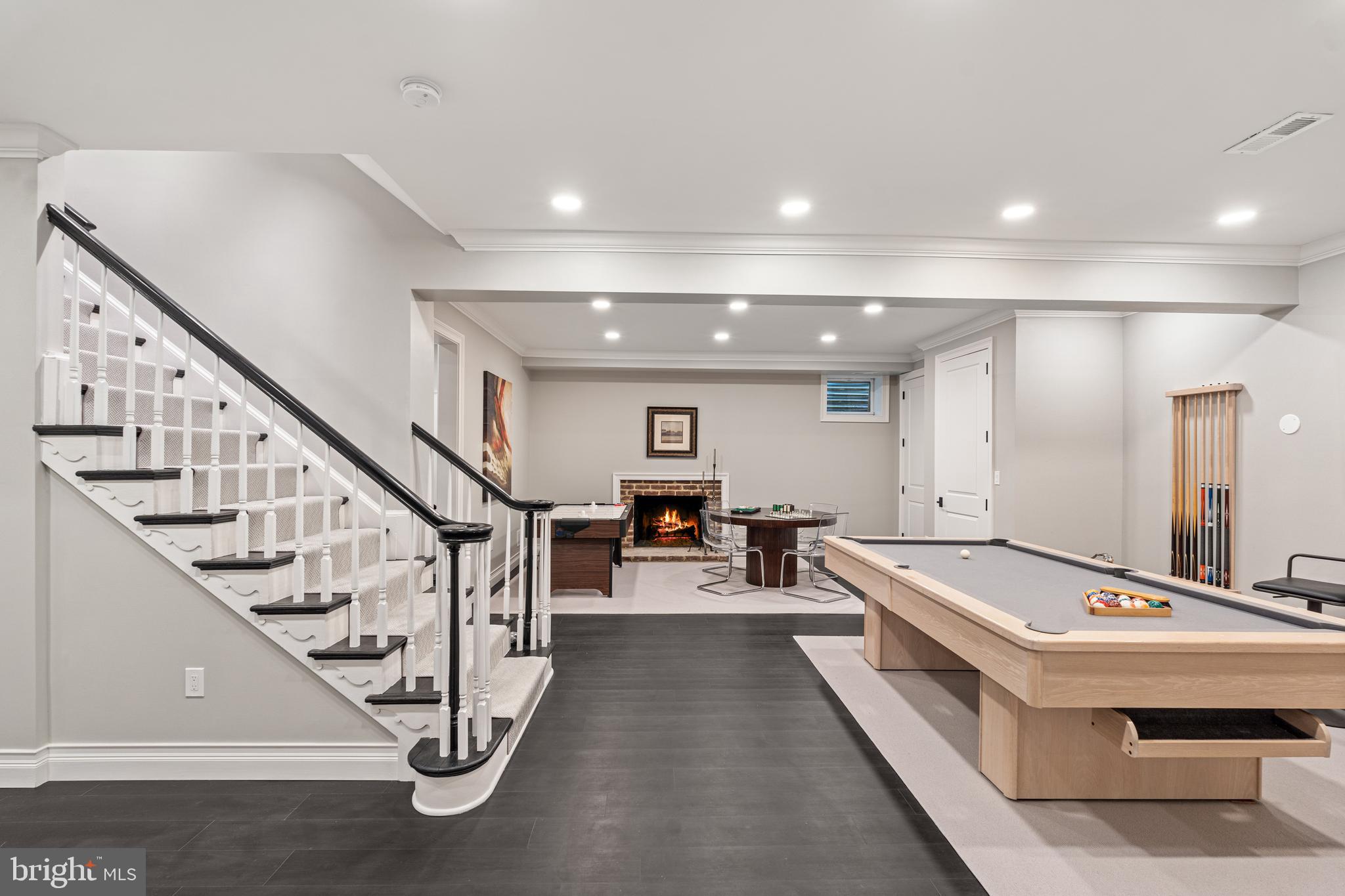 RIVE GAUCHE ESTATES - Residential