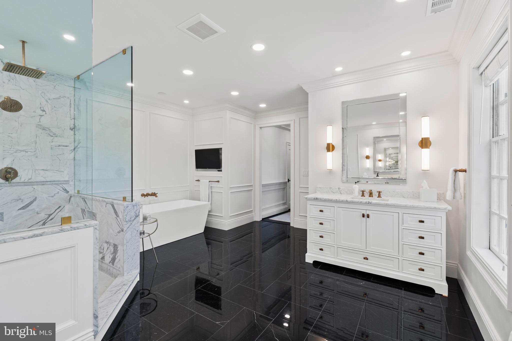 RIVE GAUCHE ESTATES - Residential