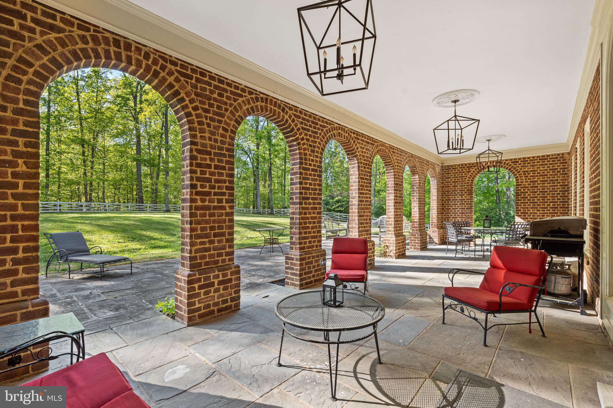 RIVE GAUCHE ESTATES - Residential