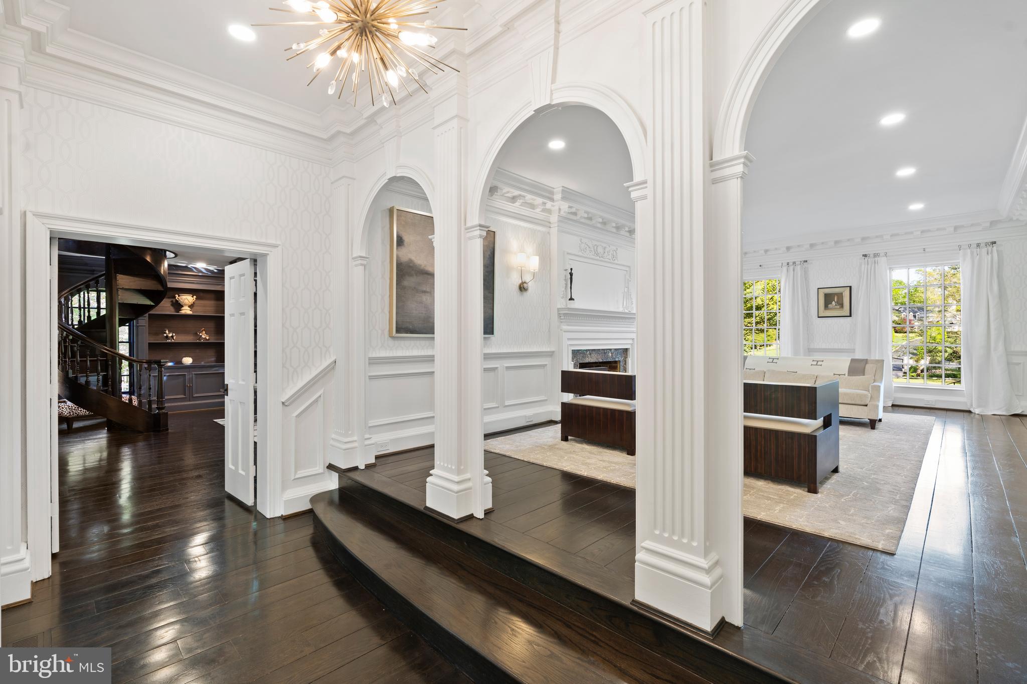 RIVE GAUCHE ESTATES - Residential