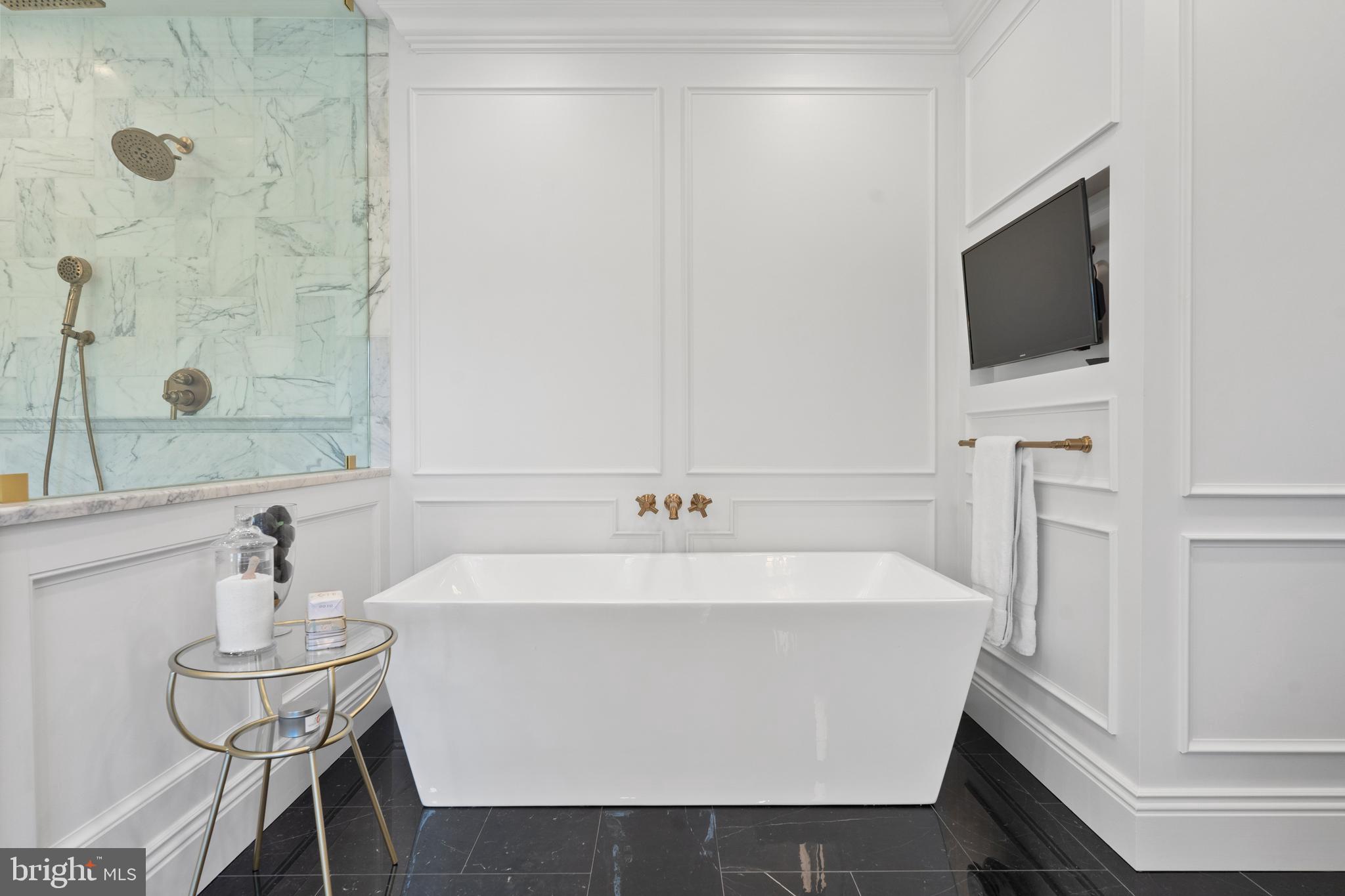 RIVE GAUCHE ESTATES - Residential